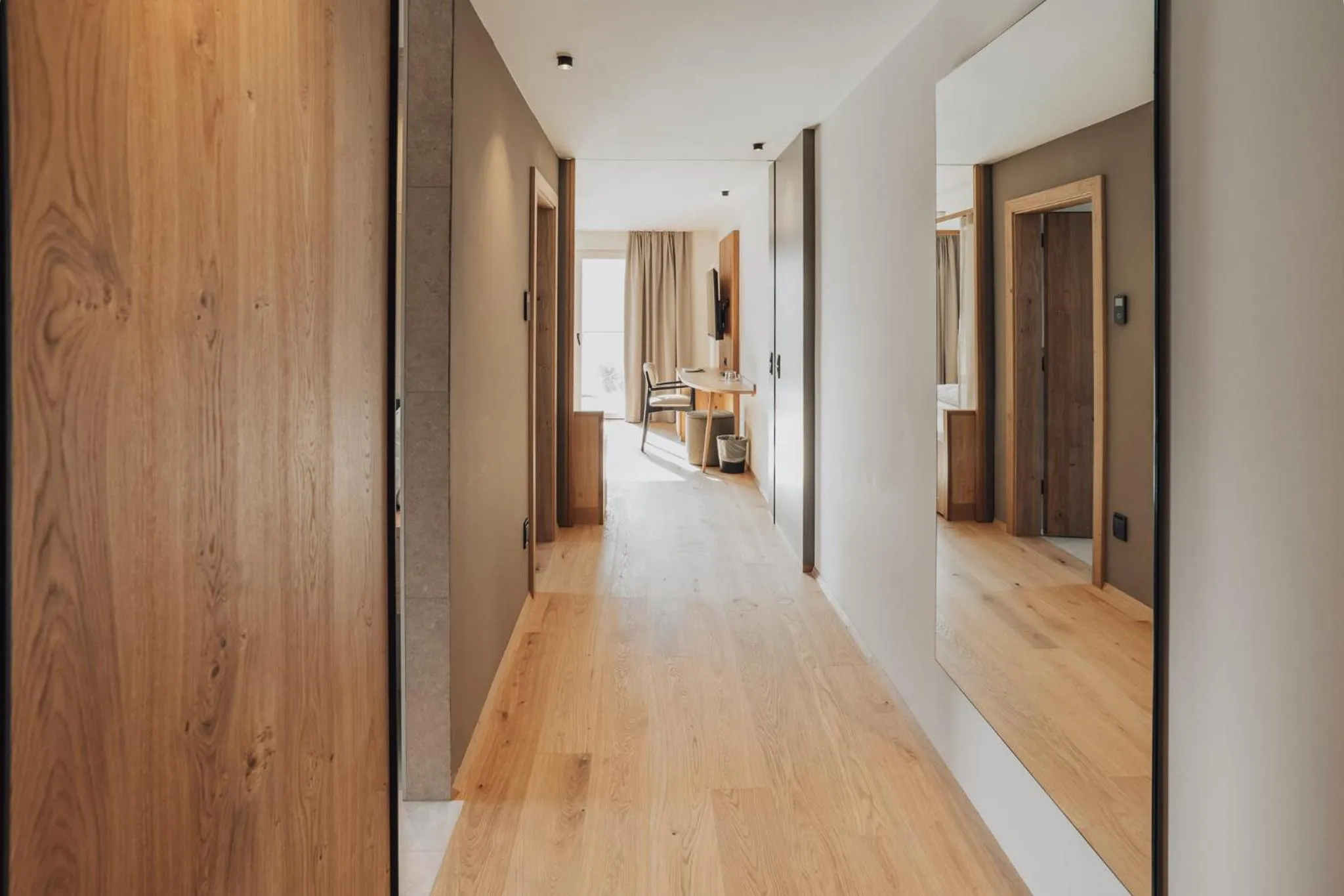 wardrobe in Hotel Lisetta
