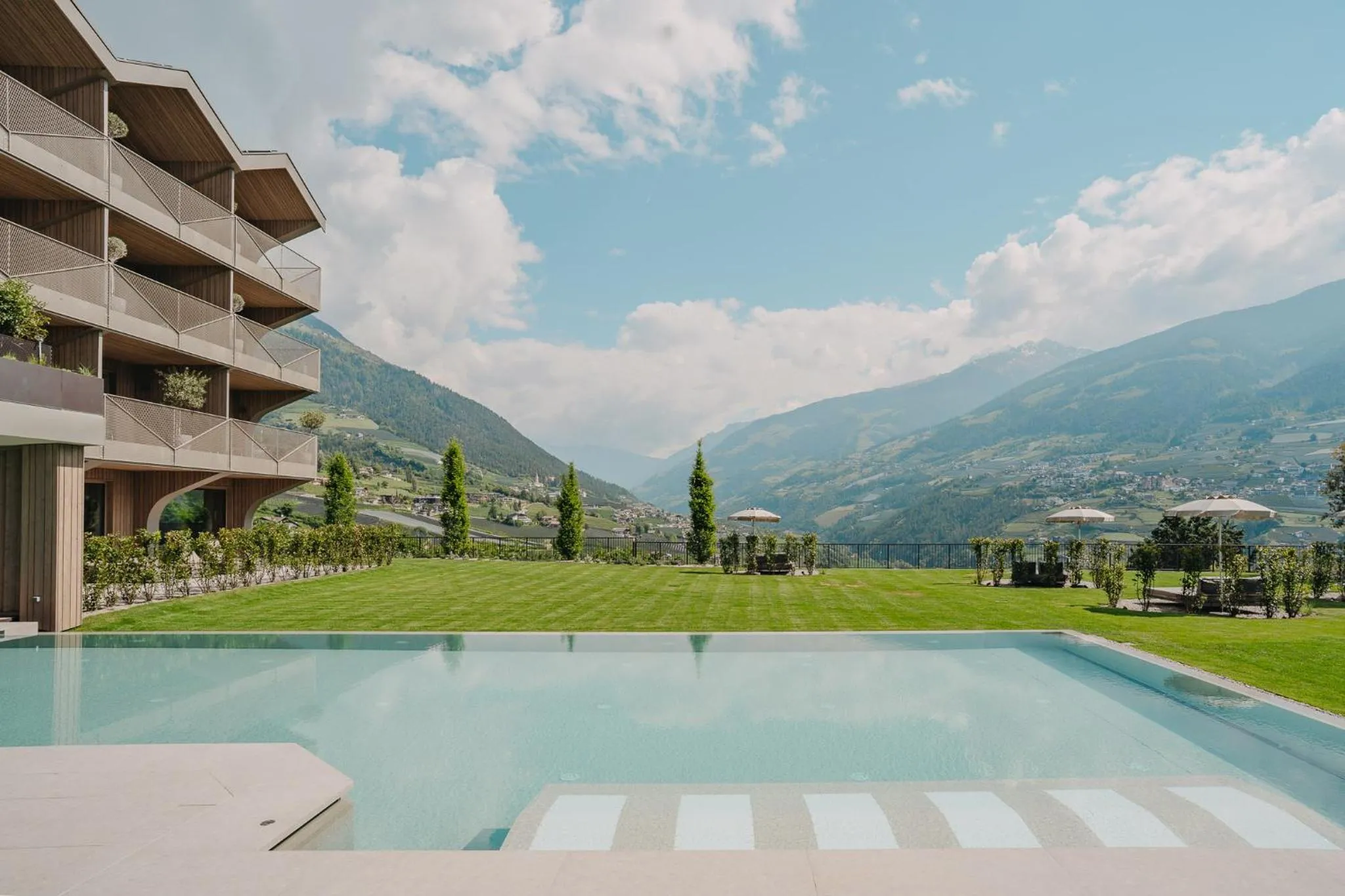 Property building in Hotel Lisetta
