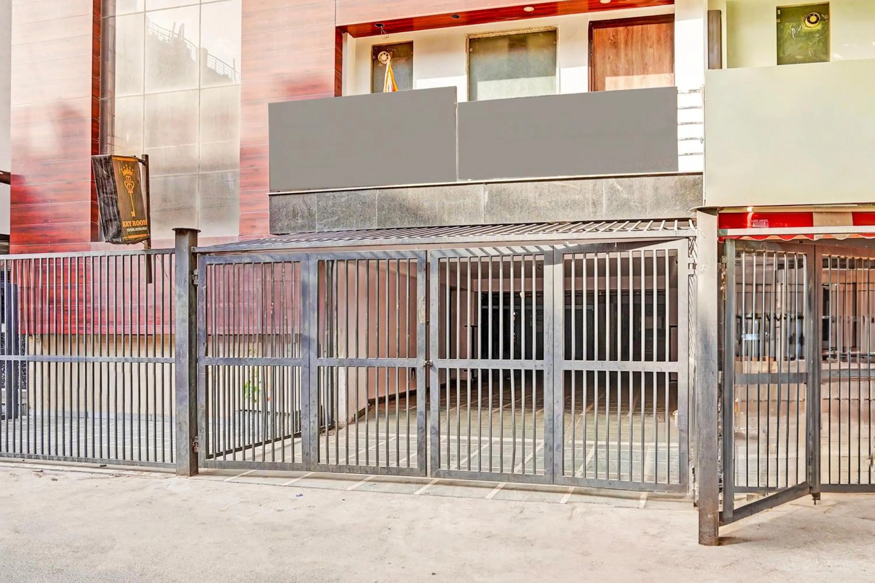 Facade/entrance in Super Collection O Tilak Nagar Near Pacific Mall