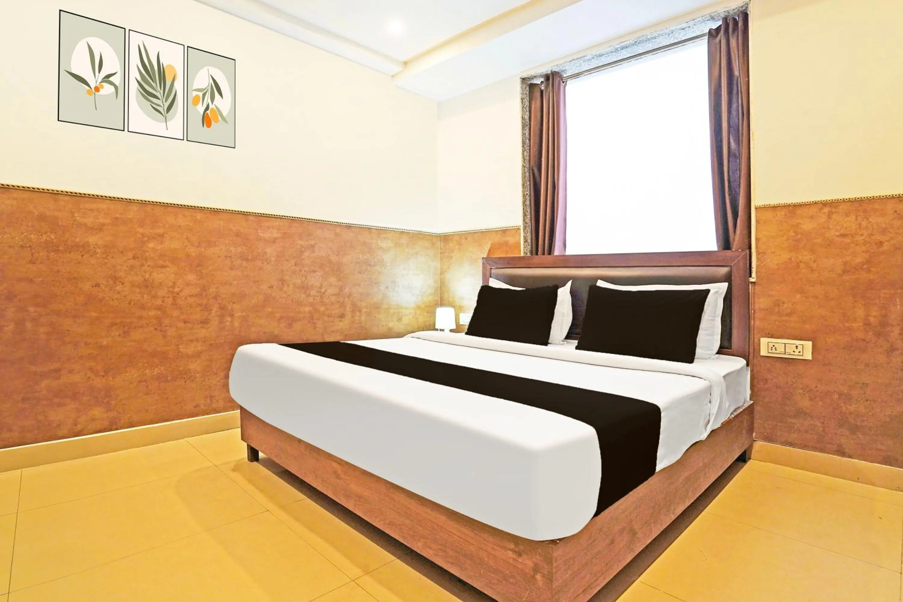 Bedroom, Bed in Super Collection O Tilak Nagar Near Pacific Mall