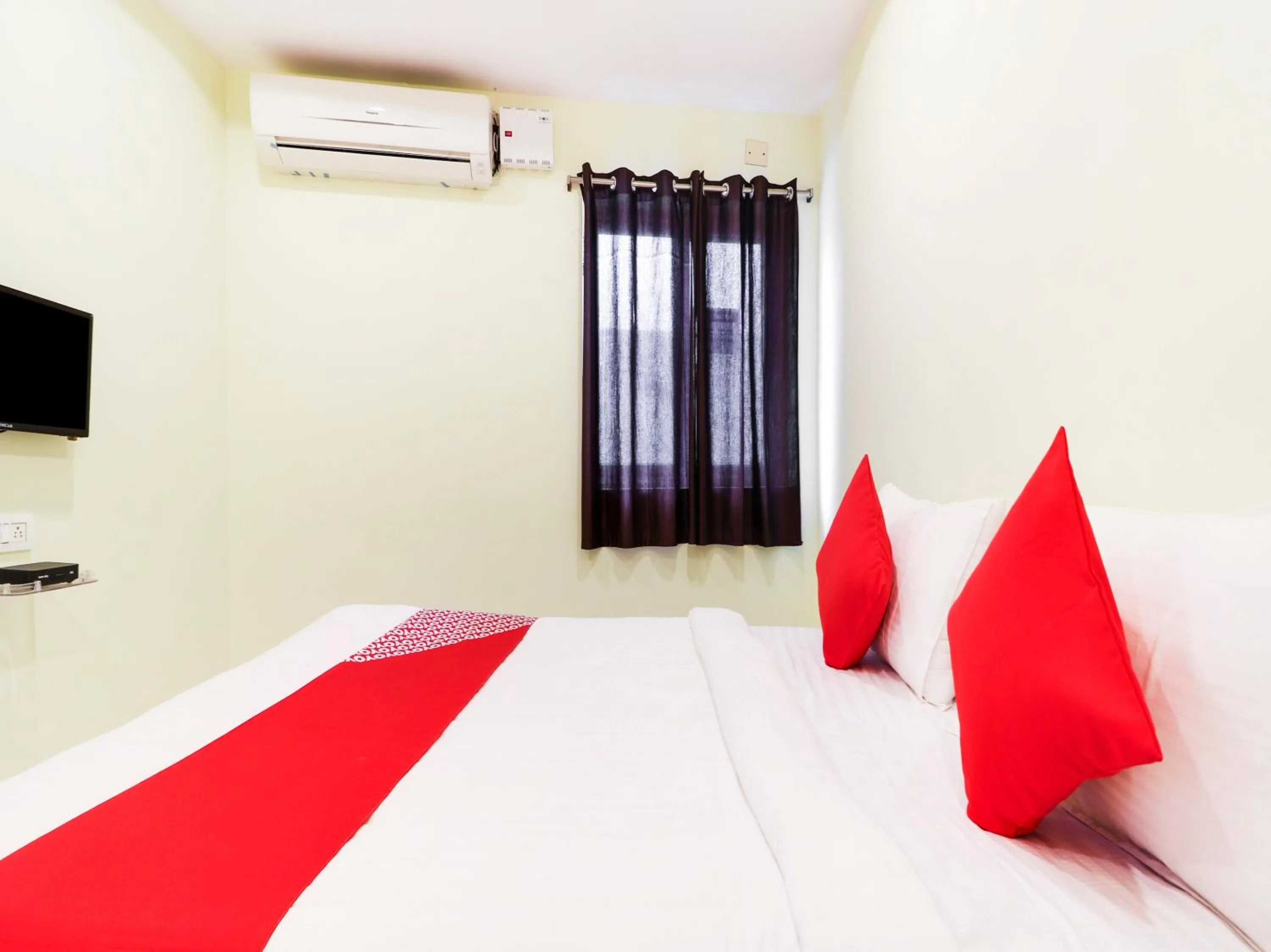 Bedroom, Bed in Hotel O White Ridge