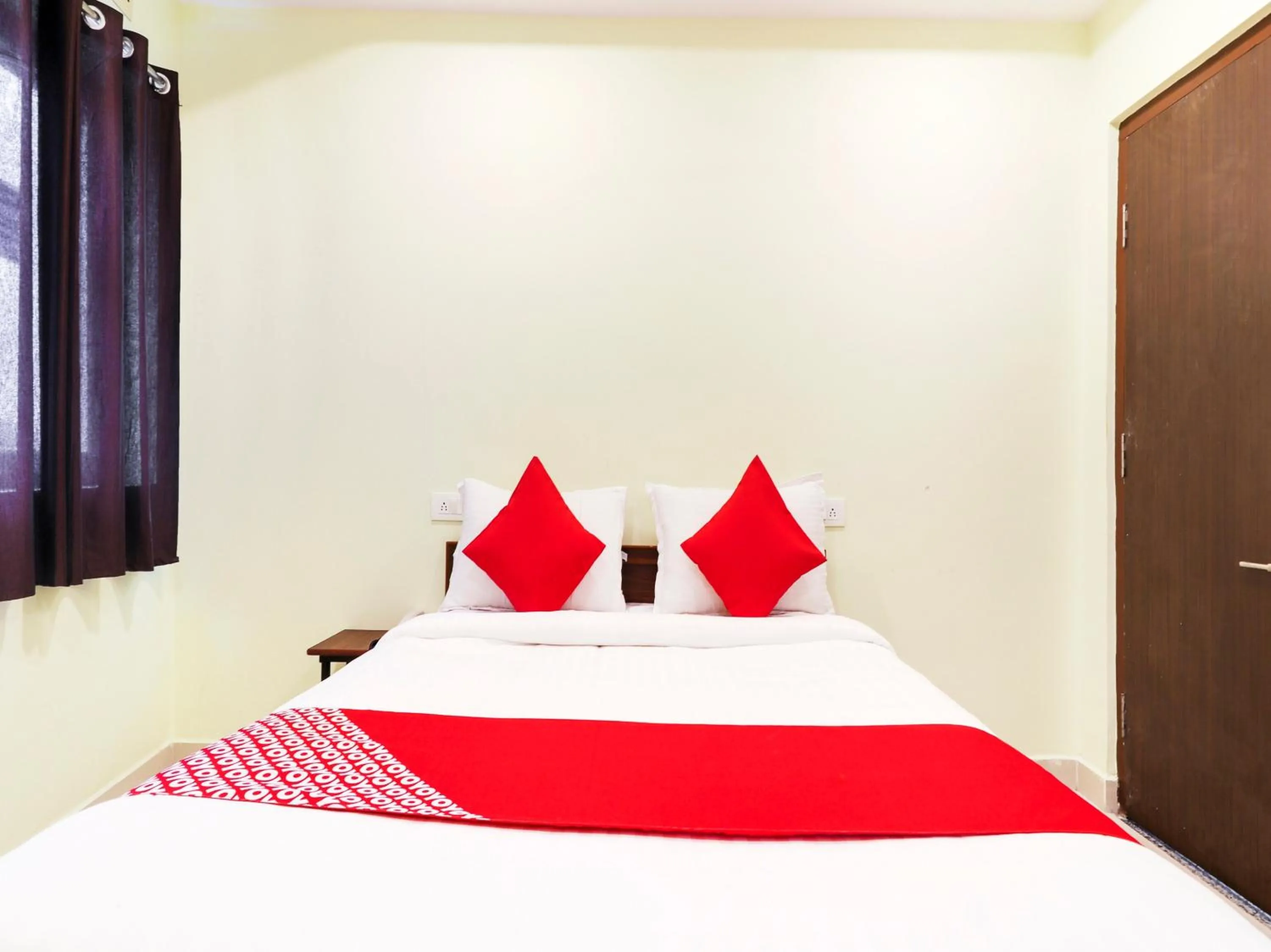 Bedroom, Bed in Hotel O White Ridge