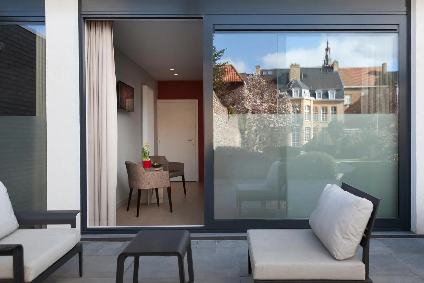 Garden view in B&B 't Withuis