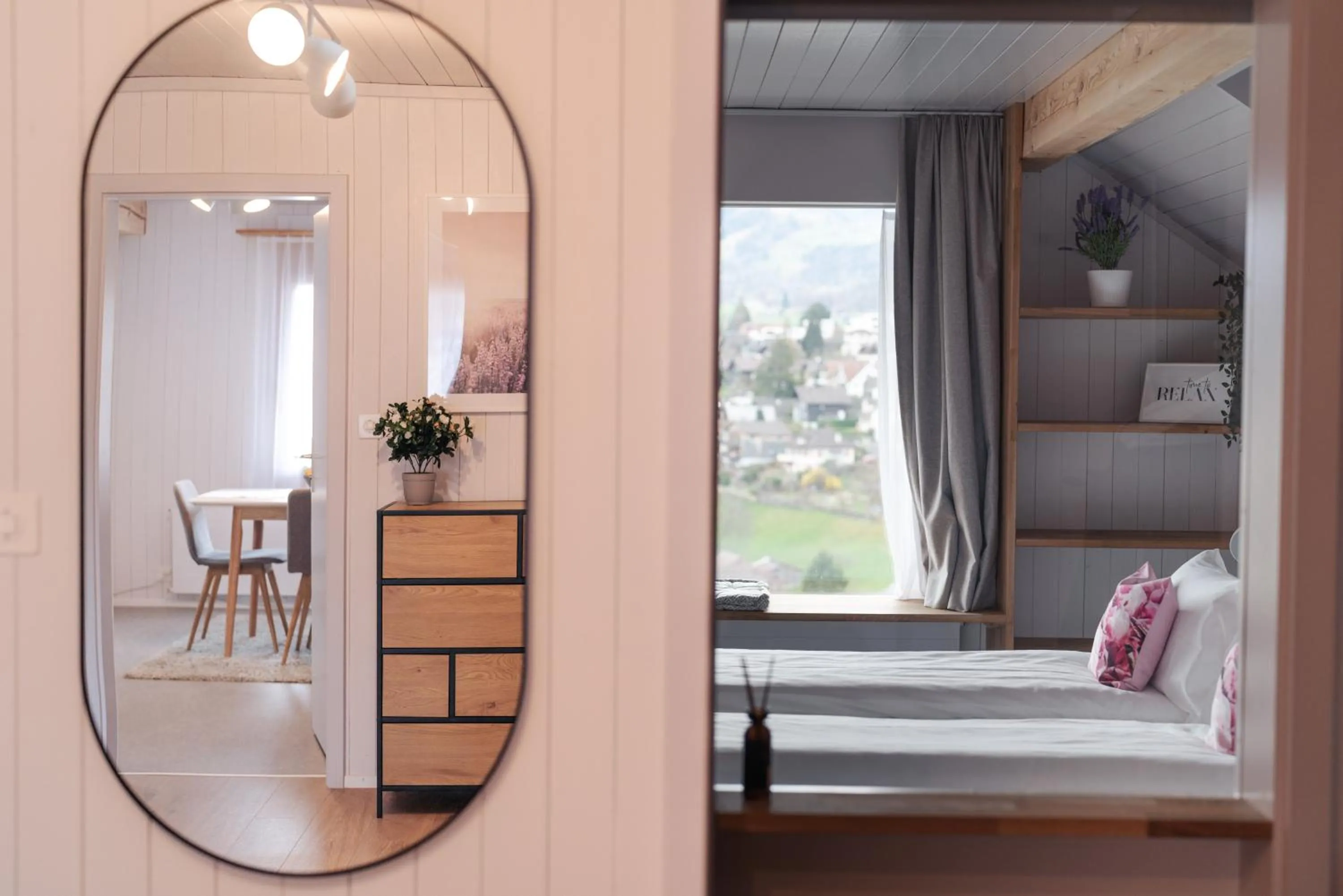 Bed in la belle vue Boutique Hotel & Café