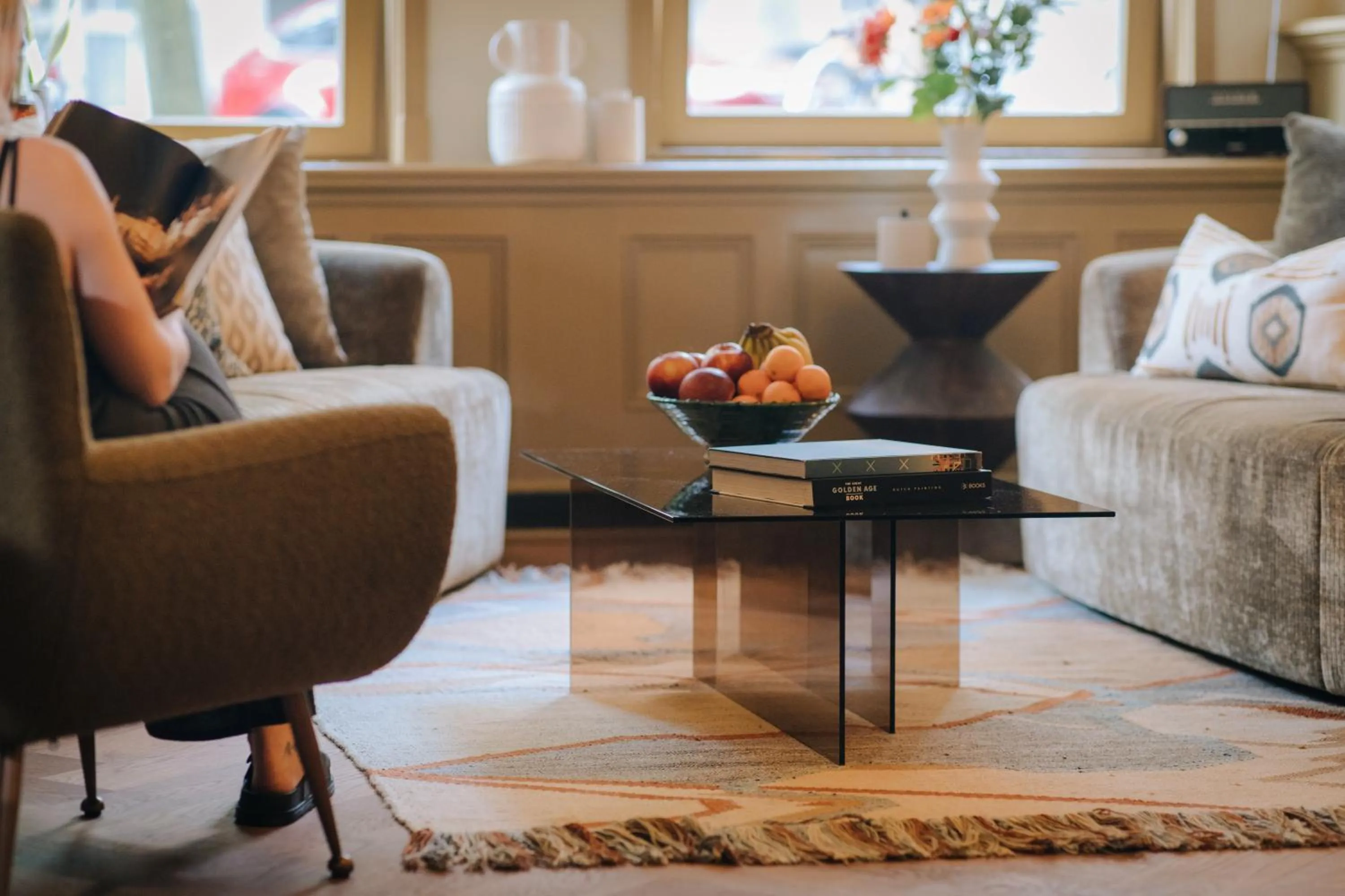 Seating area in Hotel Omega