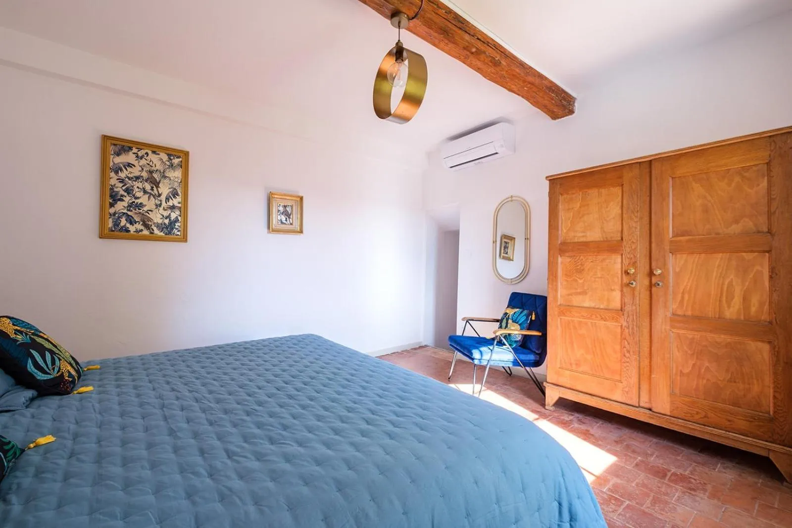 Bed in LE MAS DES FLANERAIES