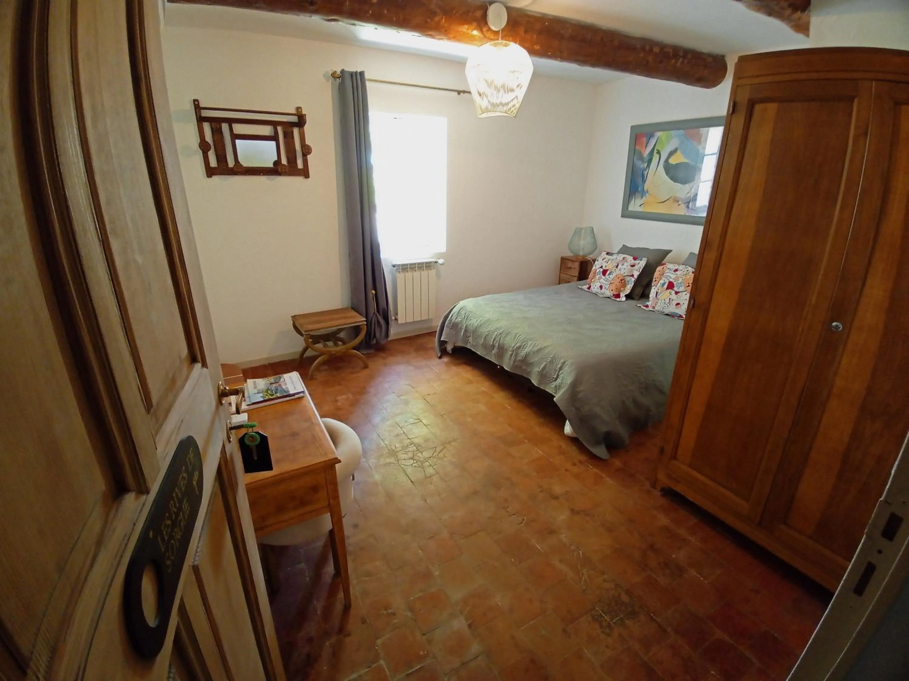 Bed in LE MAS DES FLANERAIES