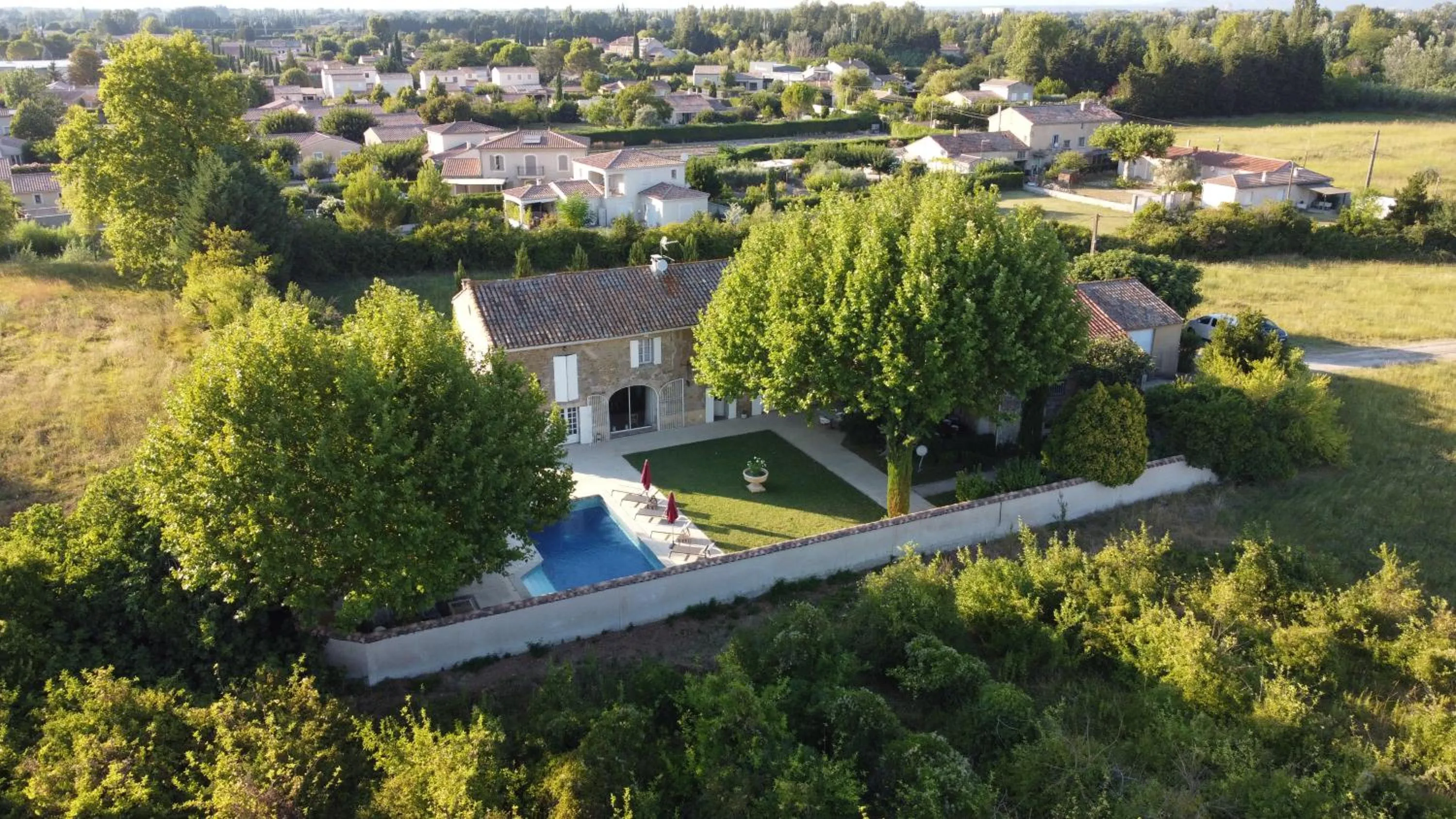 Property building in LE MAS DES FLANERAIES