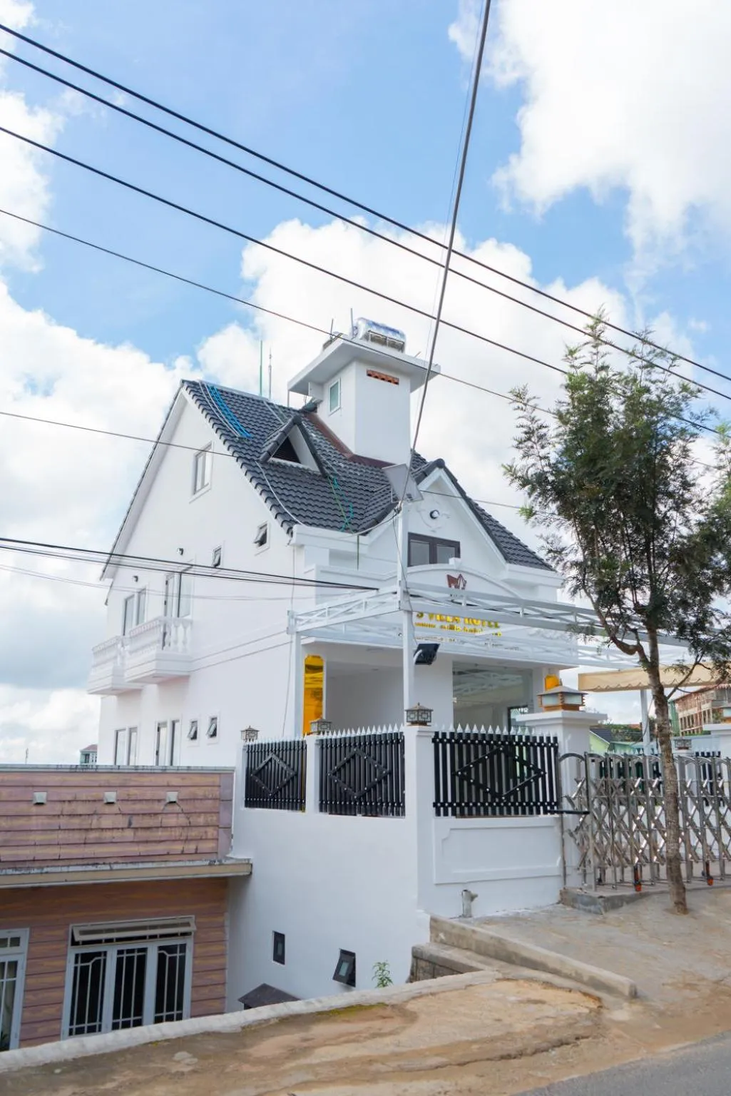 Property building in S Villa Hotel