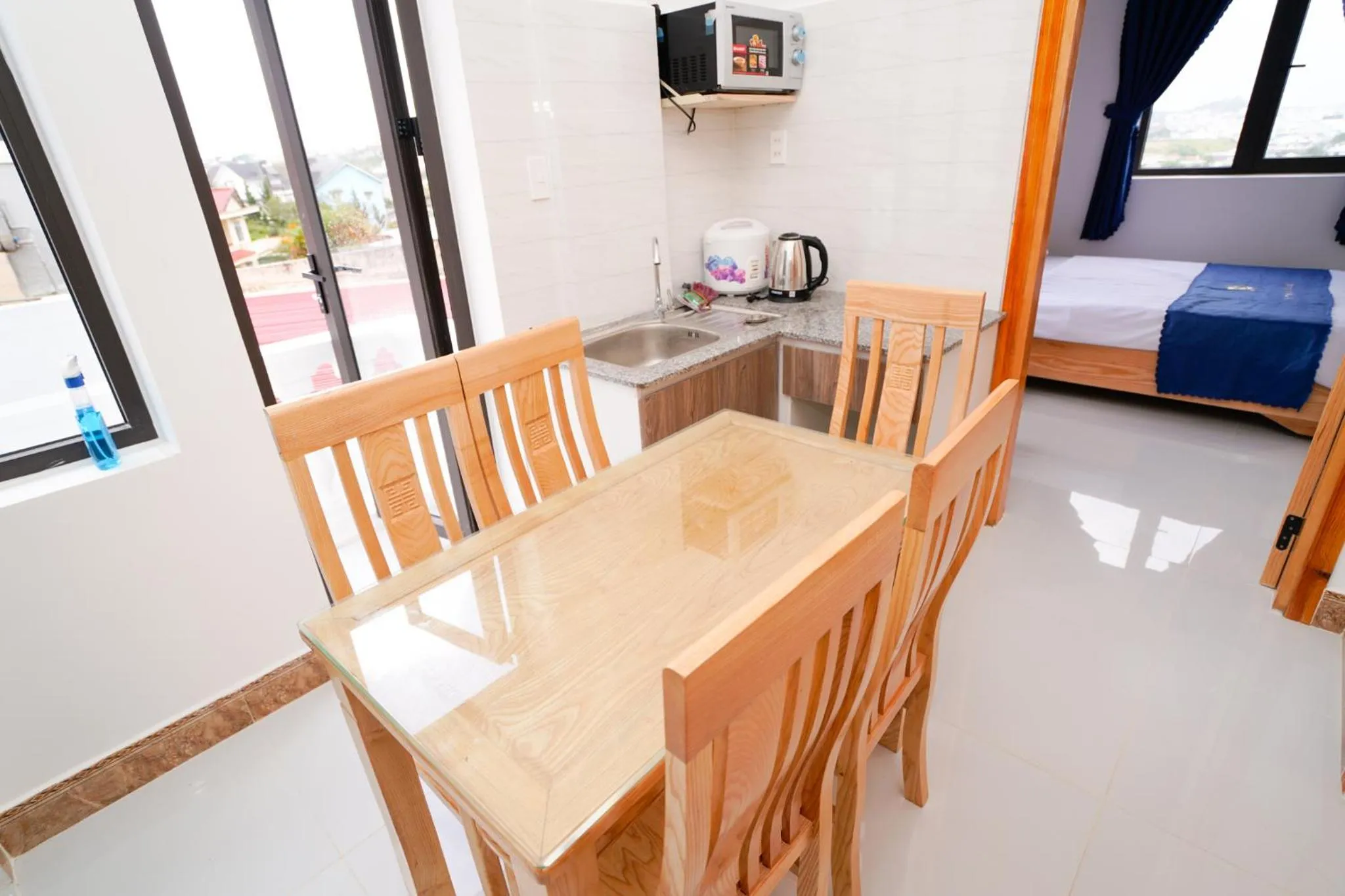 Breakfast, Bed in S Villa Hotel