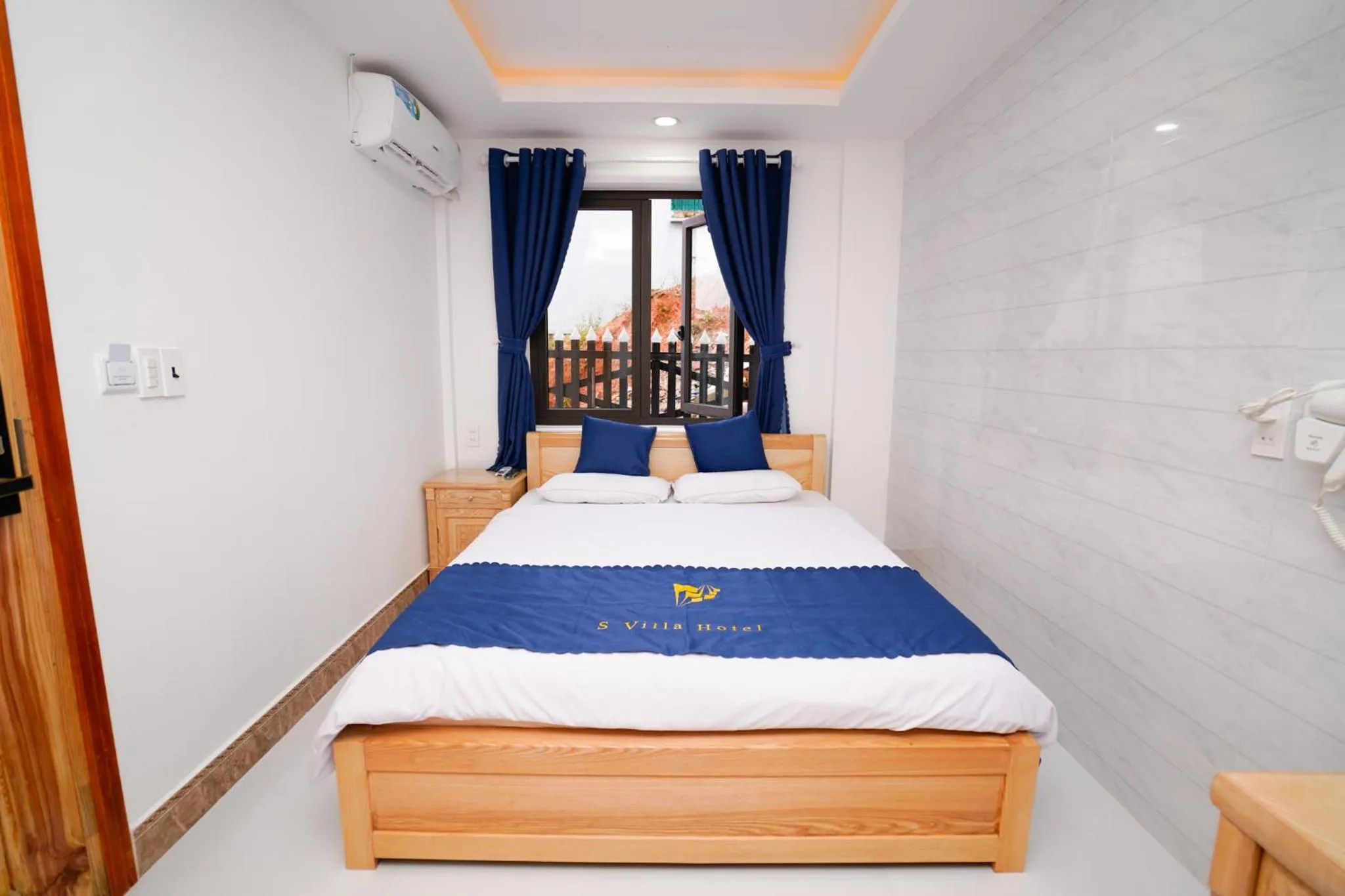 Bed in S Villa Hotel