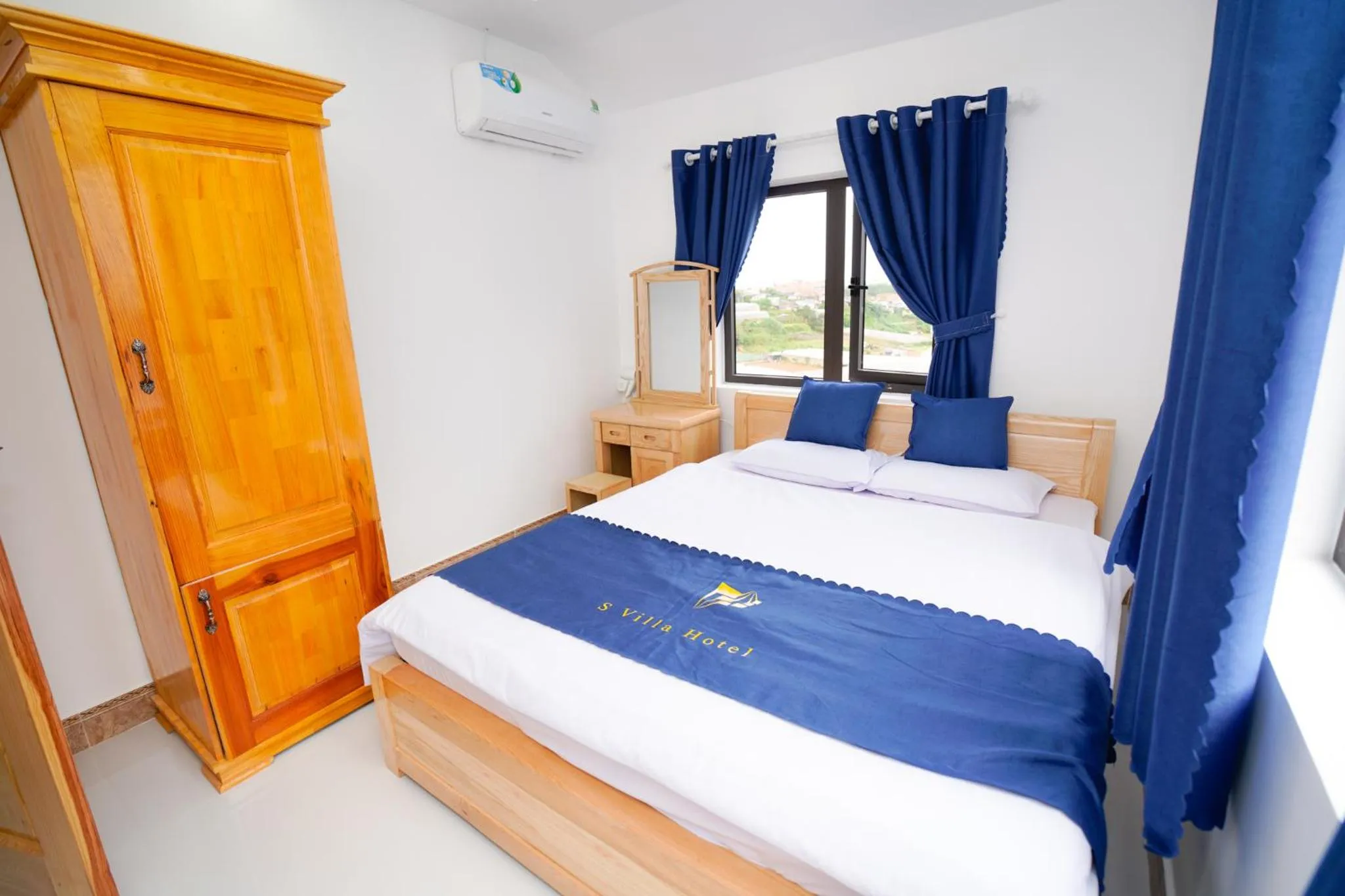 Bed in S Villa Hotel