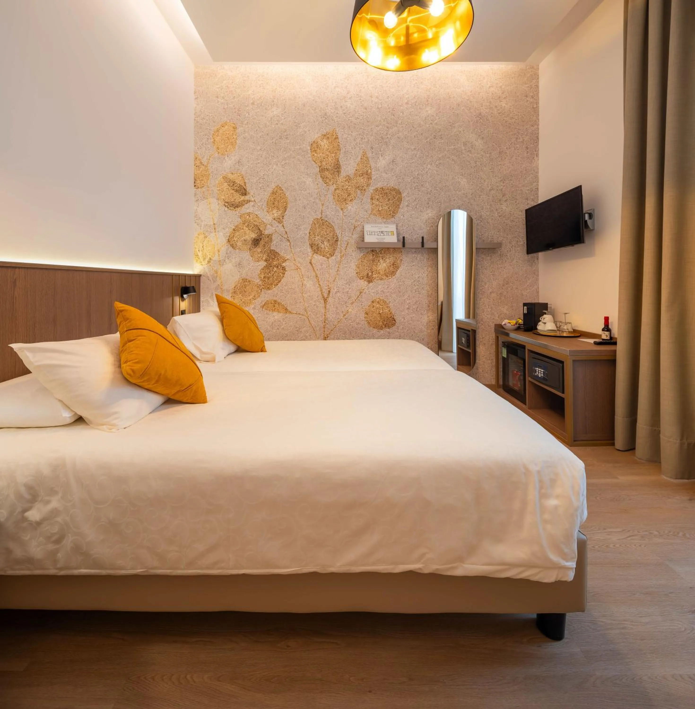 Bed in Hotel Walter Au Lac