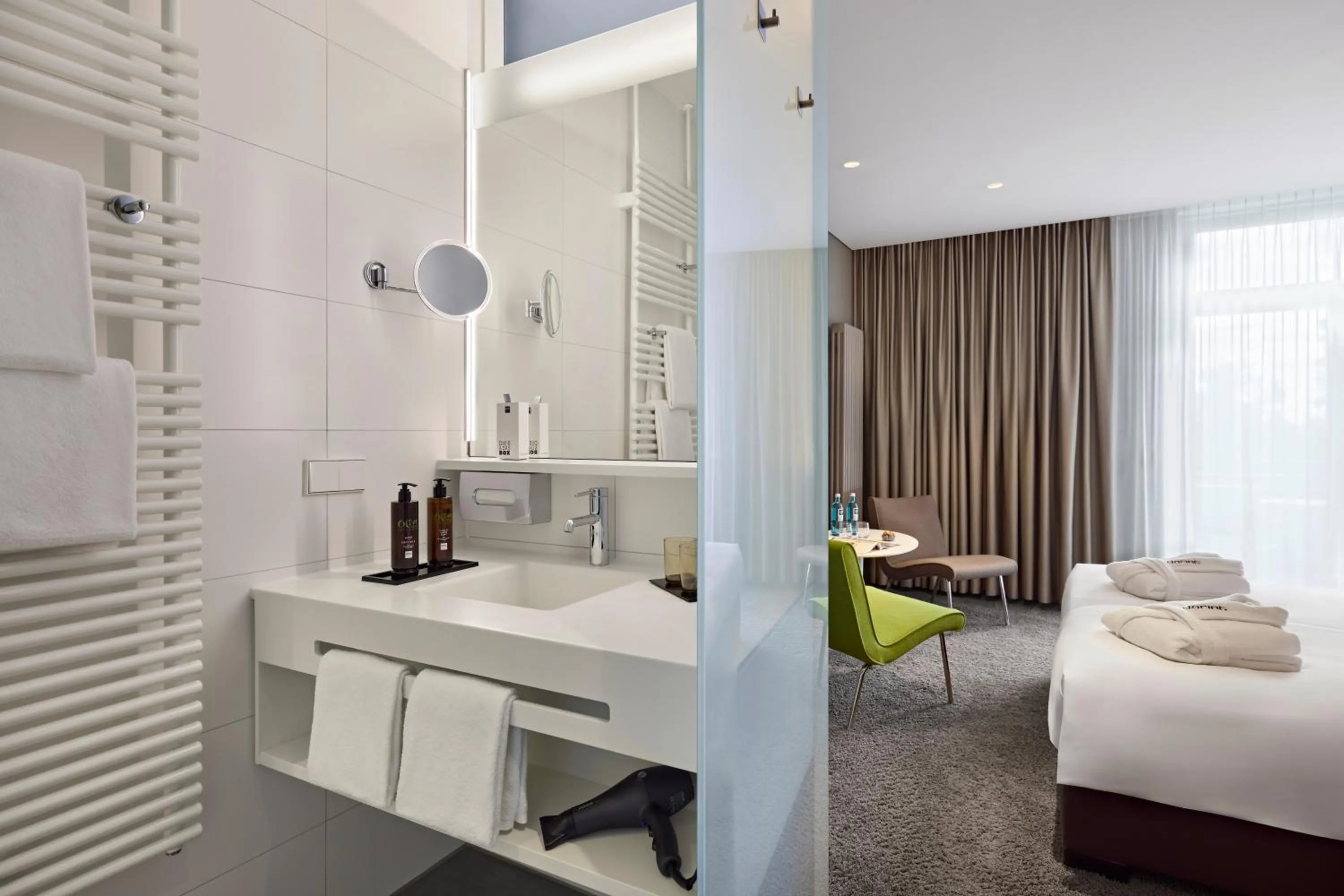 Bed in Dorint Parkhotel Jordanbad