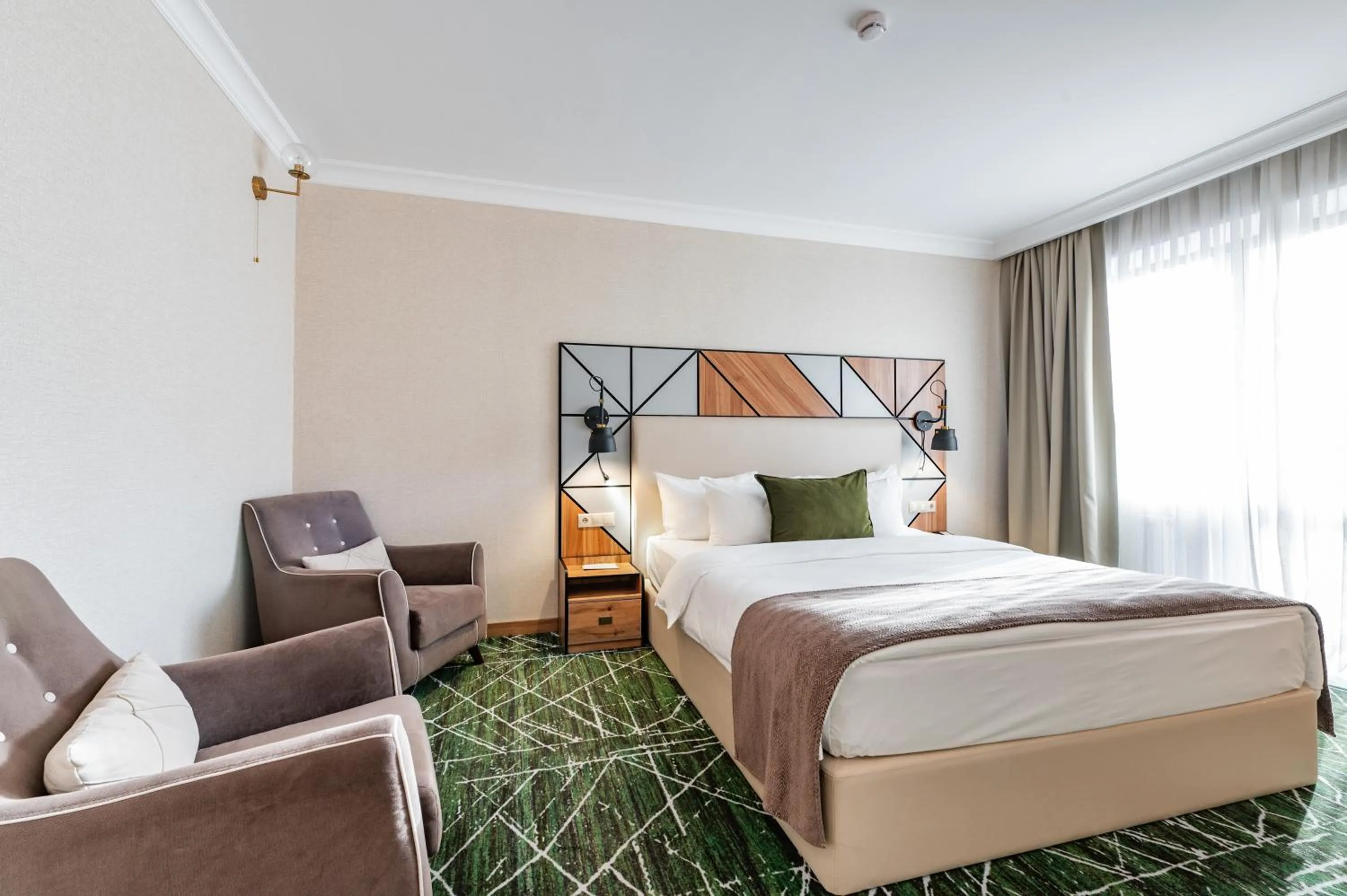 Bed in Wyndham Garden Burabay