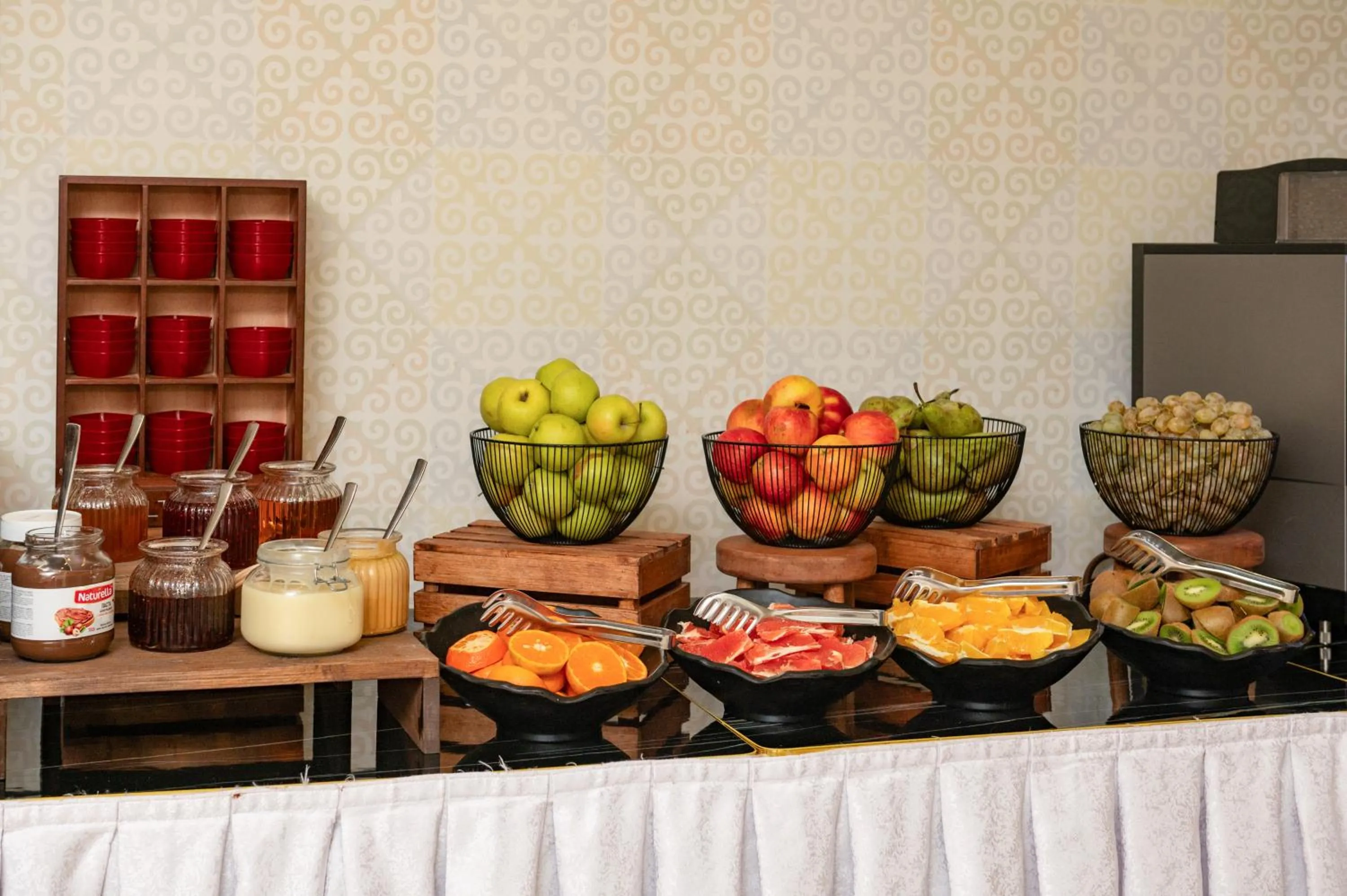 Buffet breakfast in Wyndham Garden Burabay