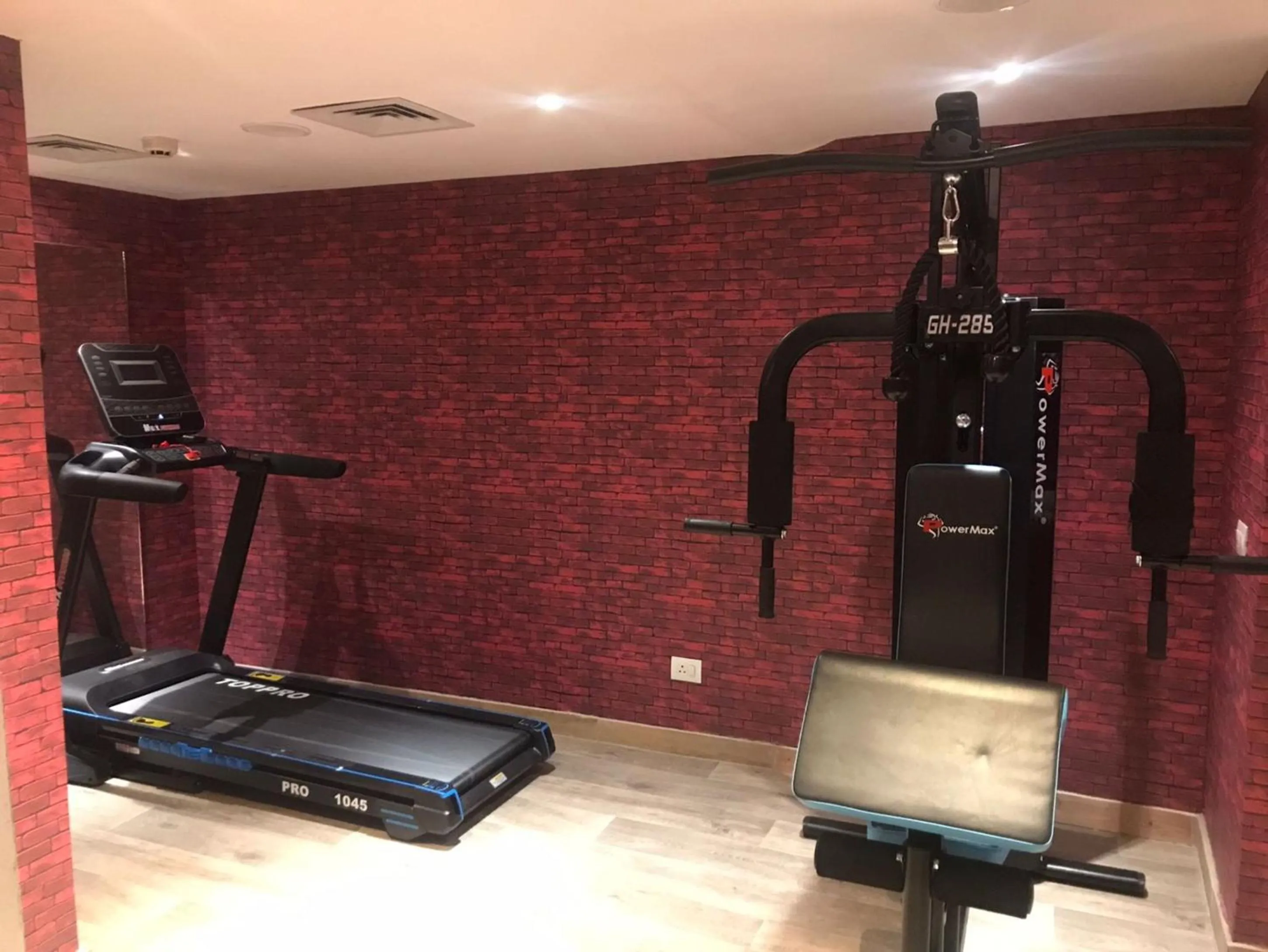 Fitness centre/facilities in The Zion Hotel