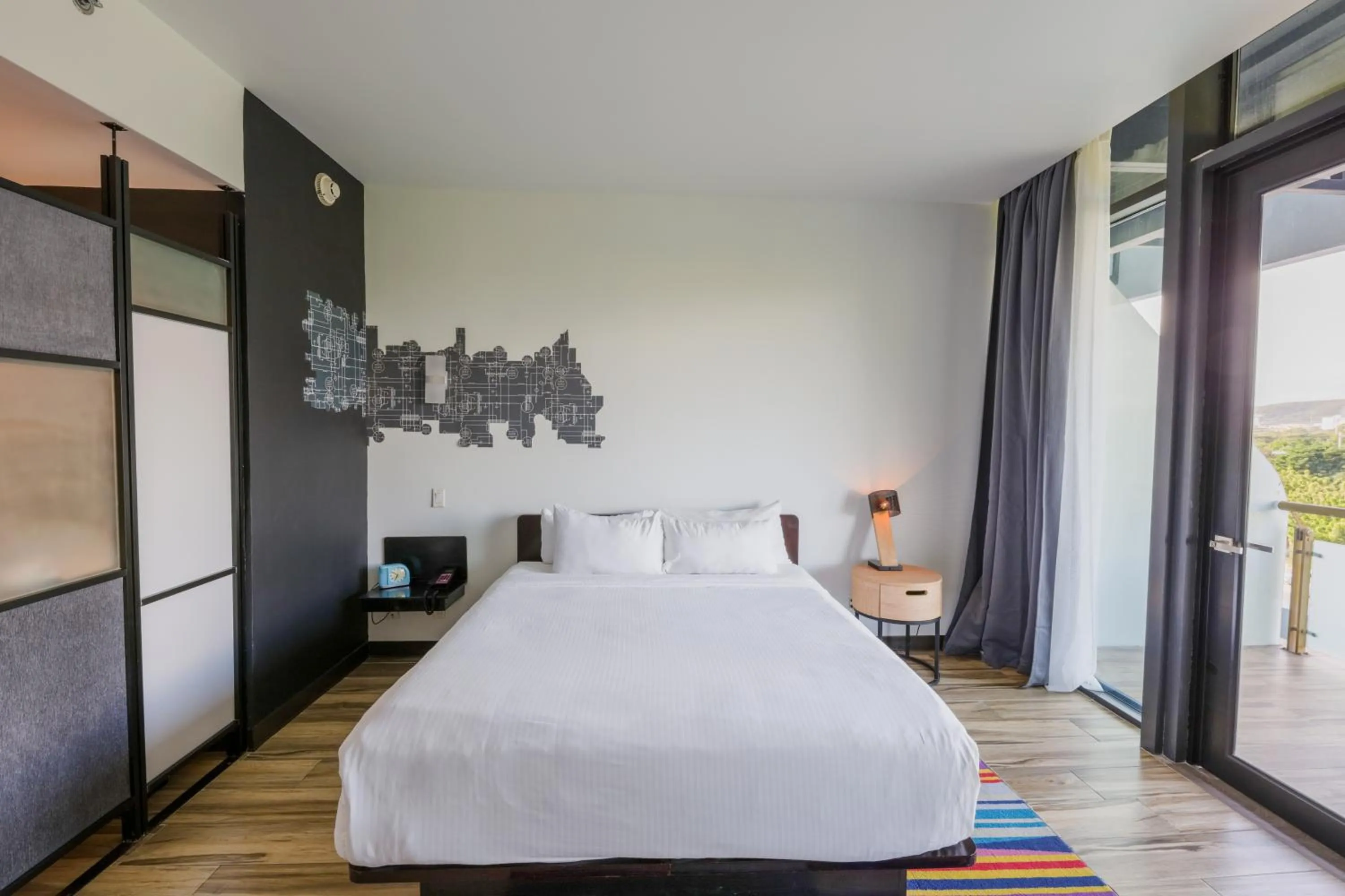 Bed in Aloft Ponce Hotel & Casino