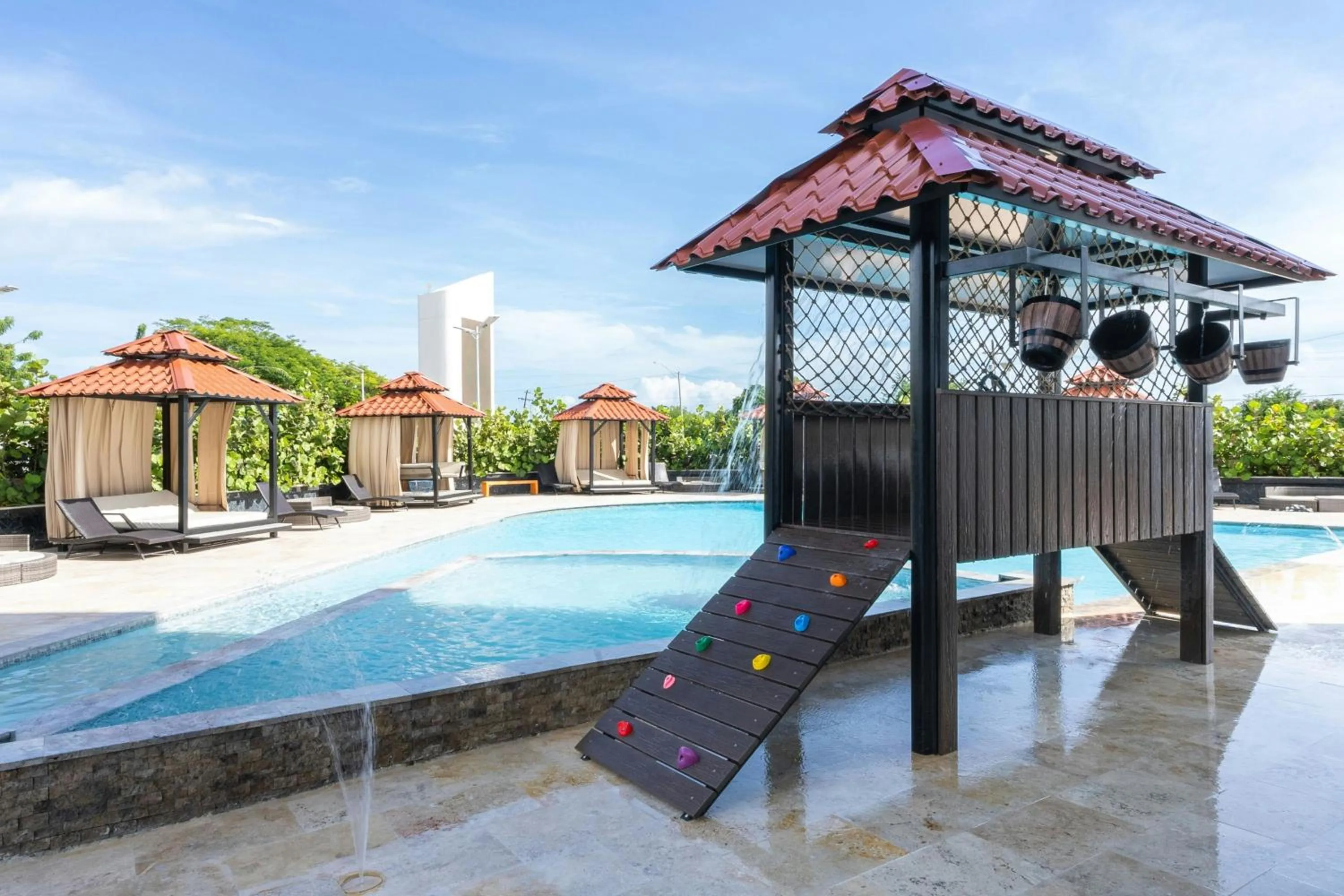 Swimming pool in Aloft Ponce Hotel & Casino