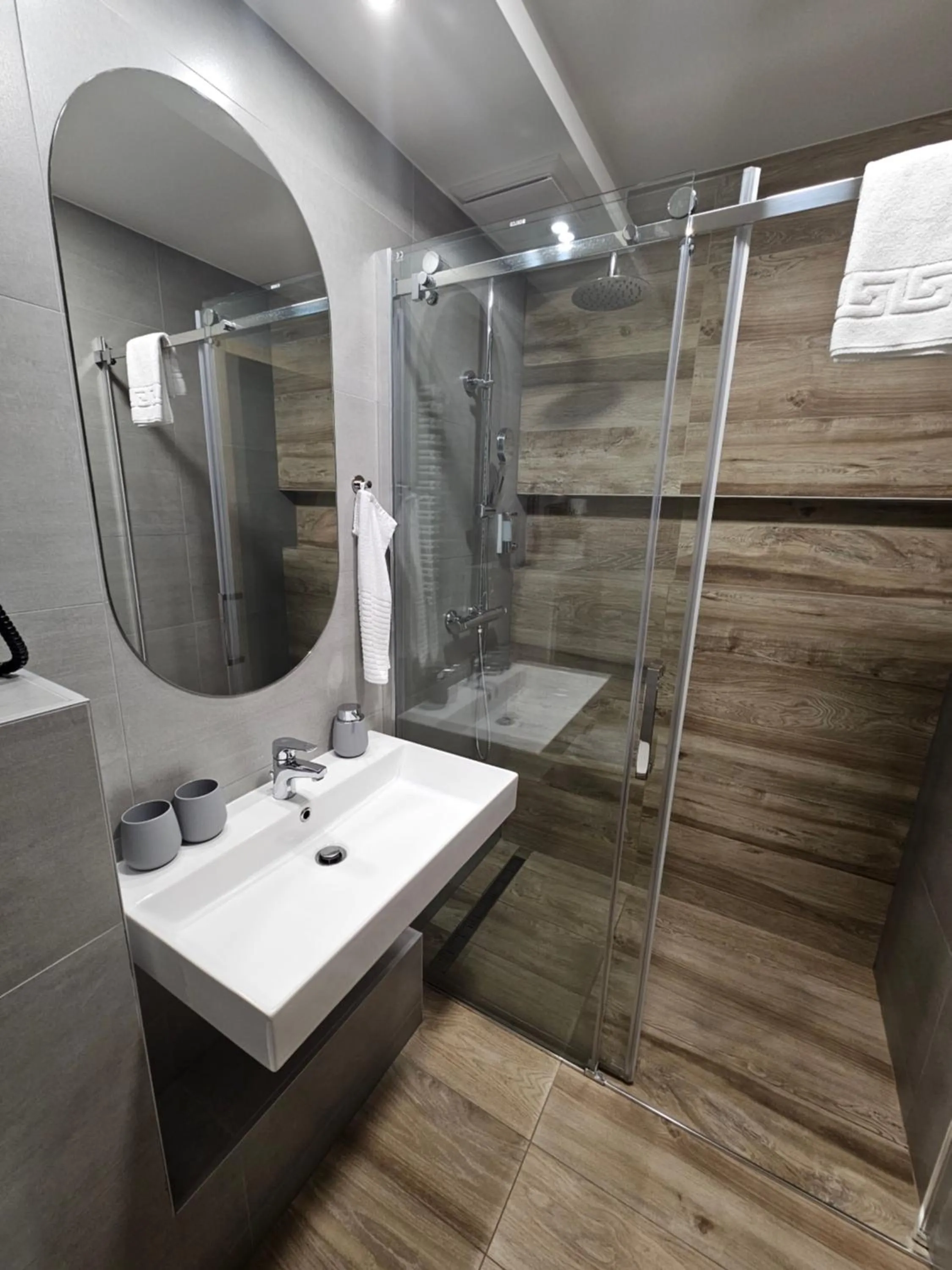 Shower in Minaret Residence & Relax Pécs