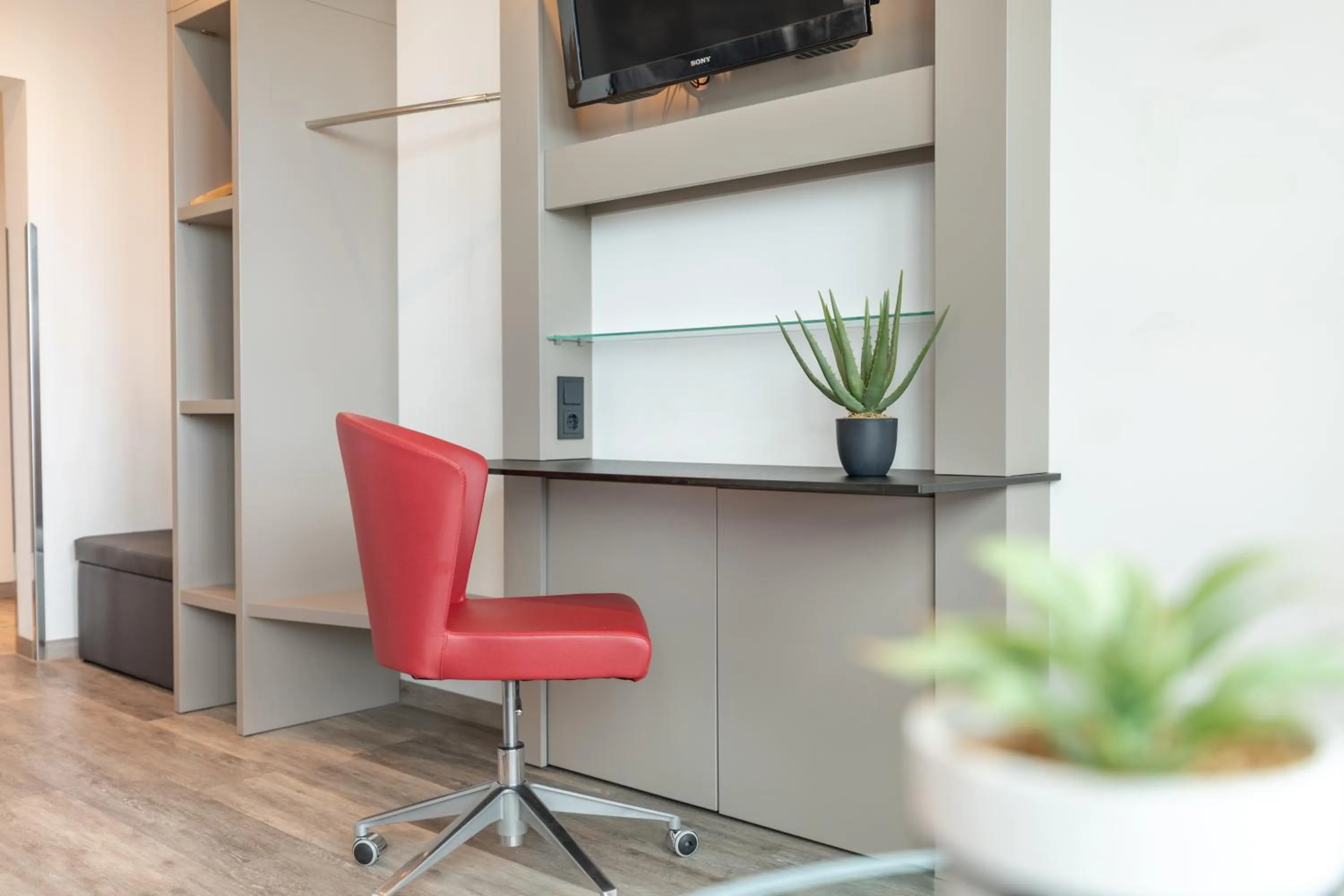 TV and multimedia in Select Hotel A1 Bremen-Stuhr