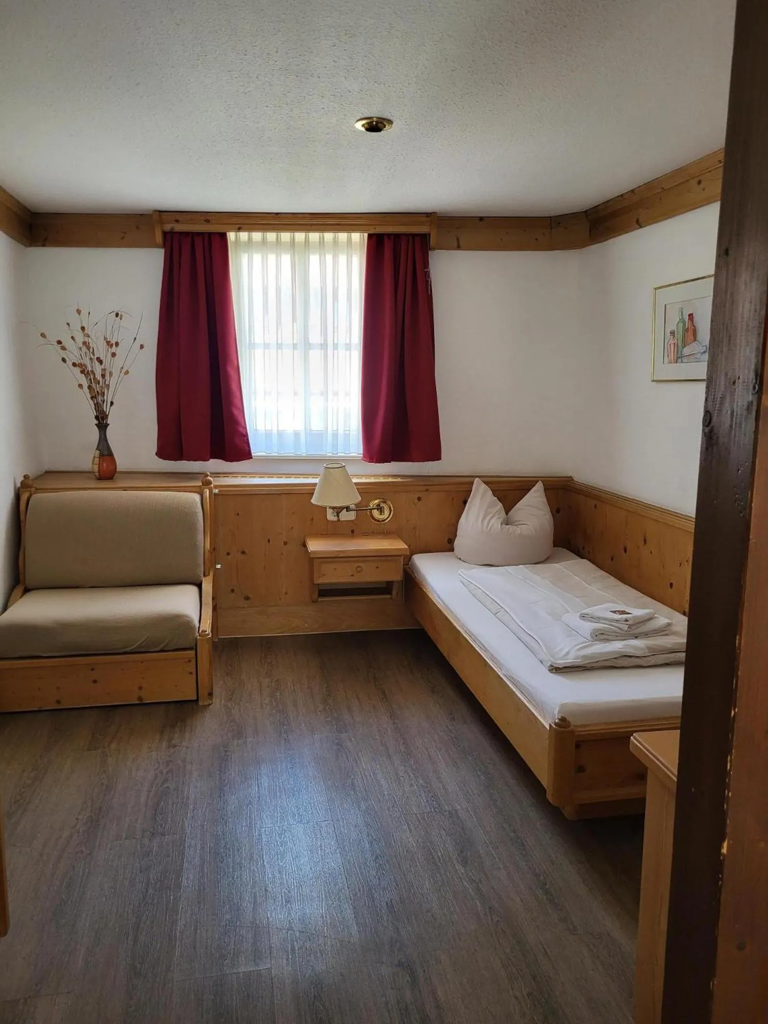 Bedroom, Bed in Historik Hotel Ochsen