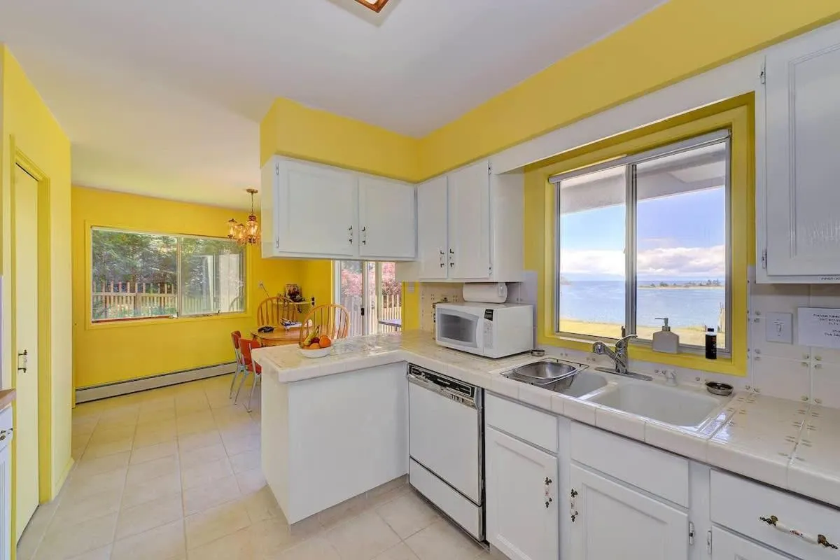 Pacific Coast Beach House by EMR Vacation Rentals