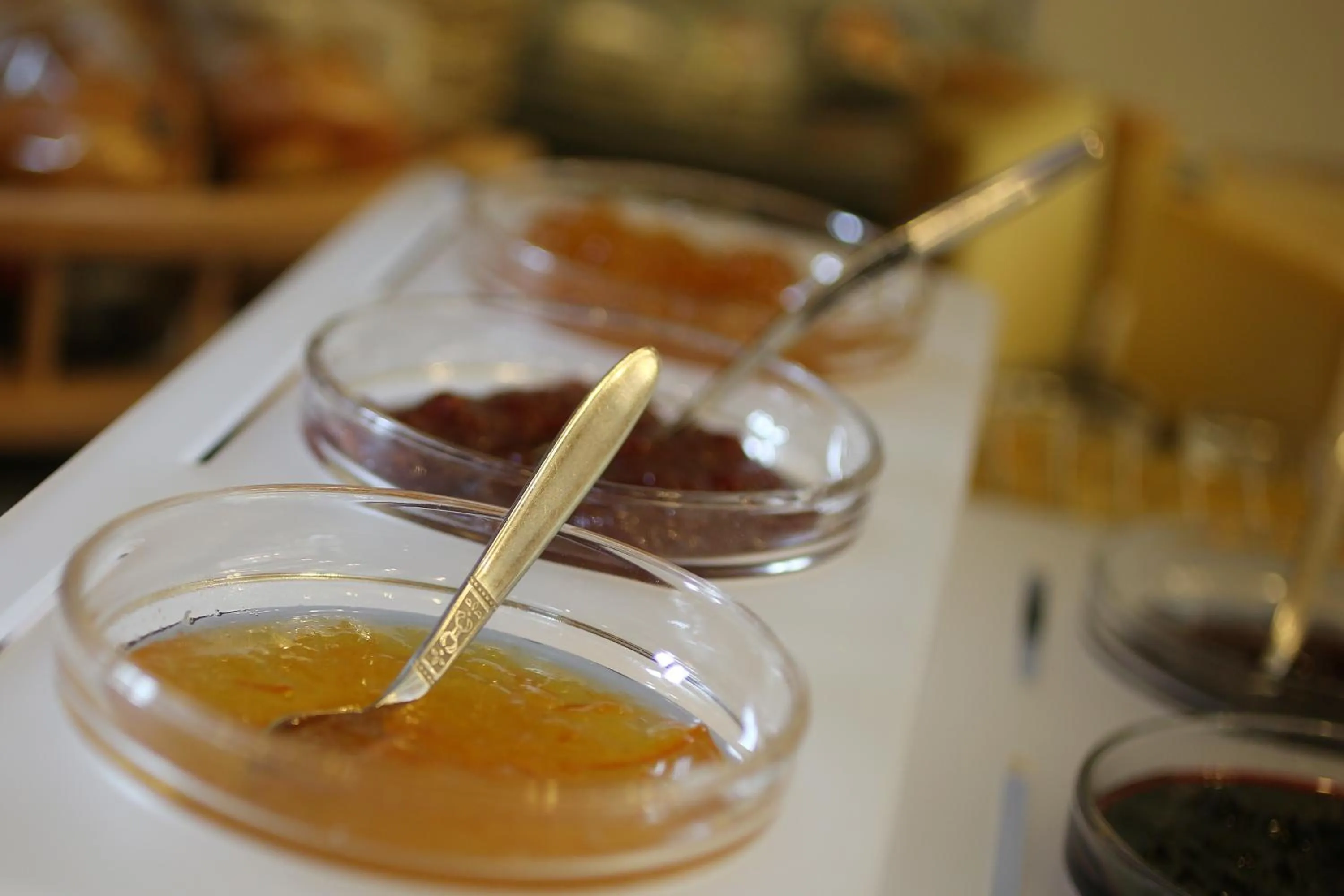 Buffet breakfast in Garni Hotel Torkelbündte