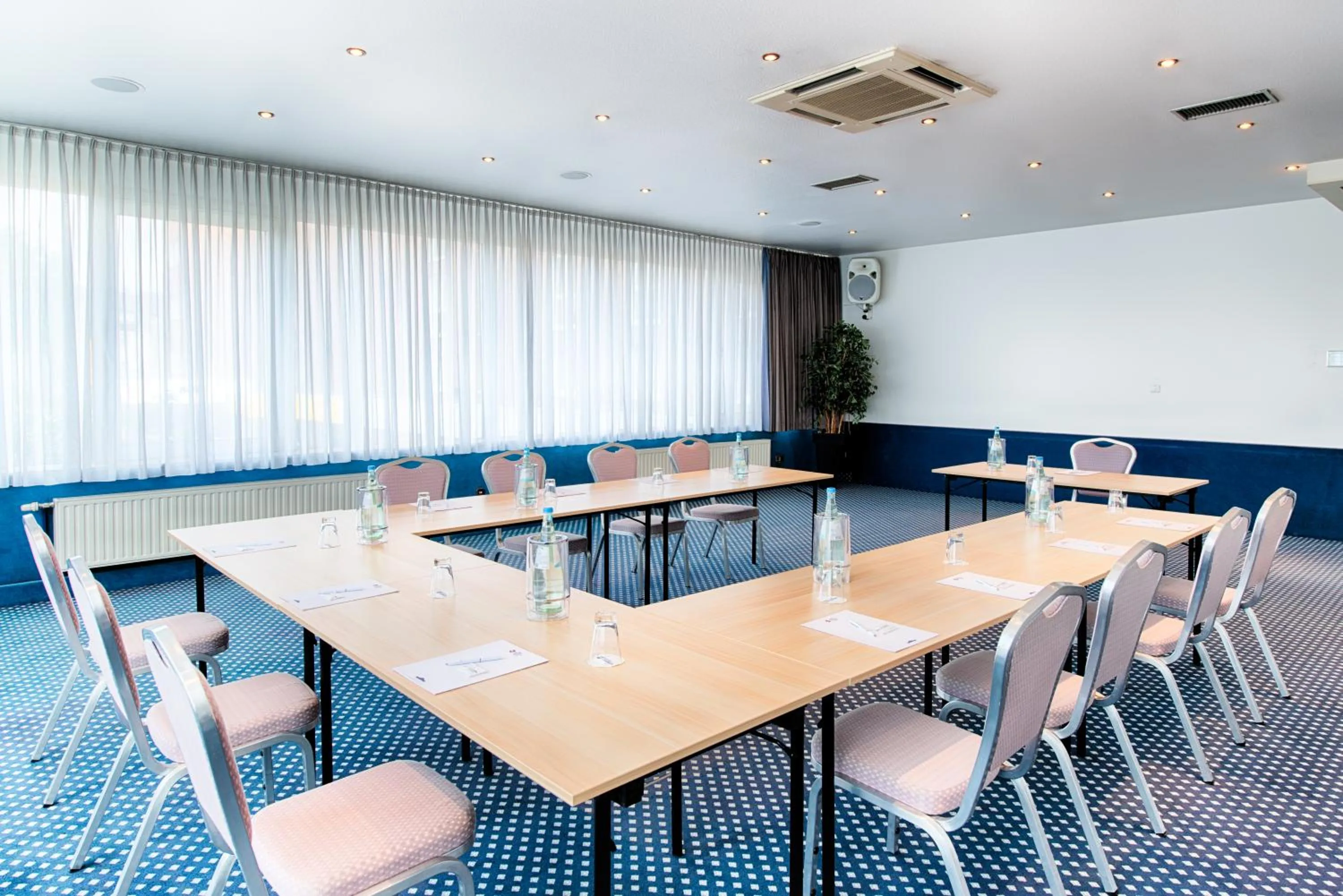Meeting/conference room in Holiday Inn - the niu, Stream Mönchengladbach by IHG