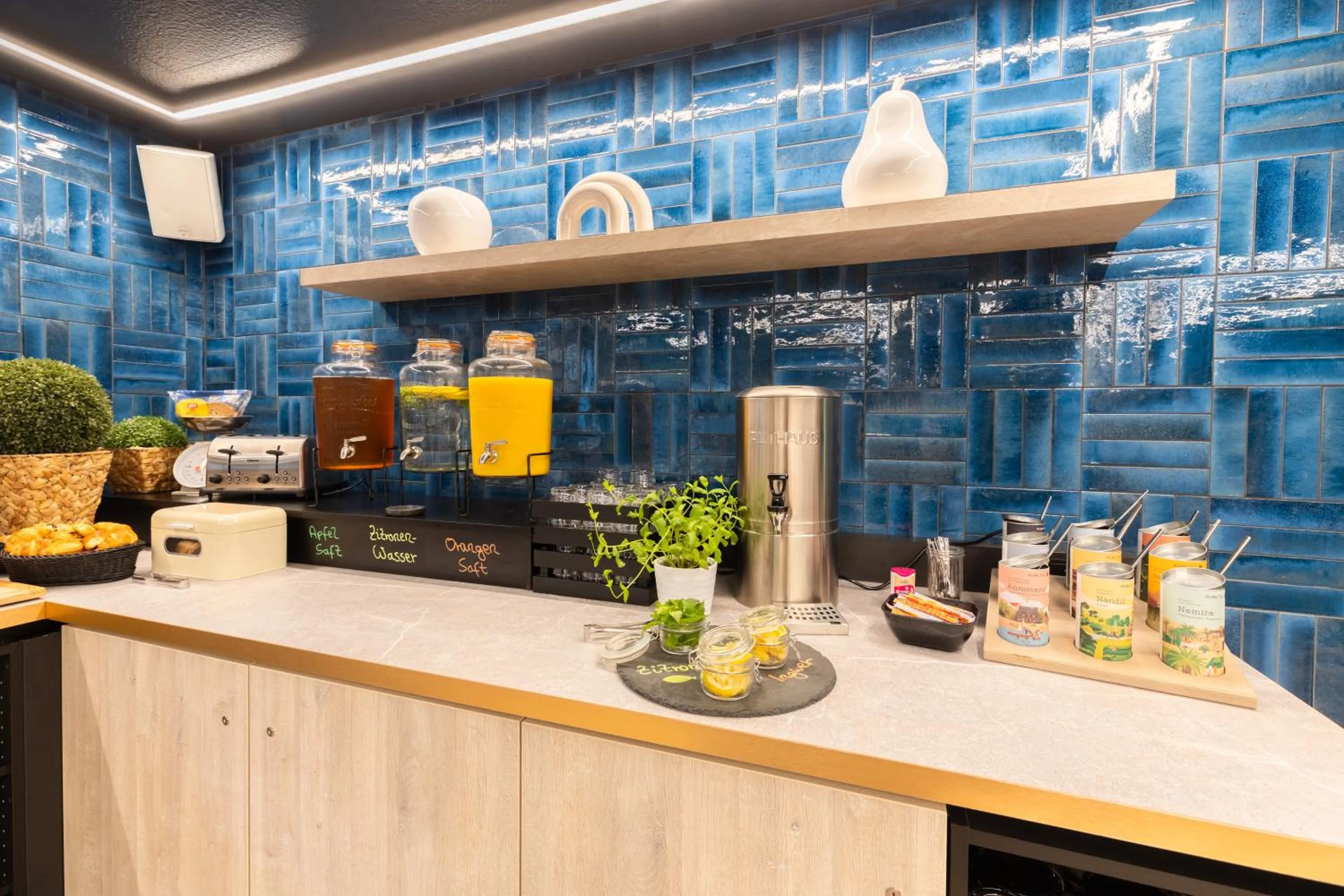 Coffee/tea facilities in Select Hotel Crown Moenchengladbach