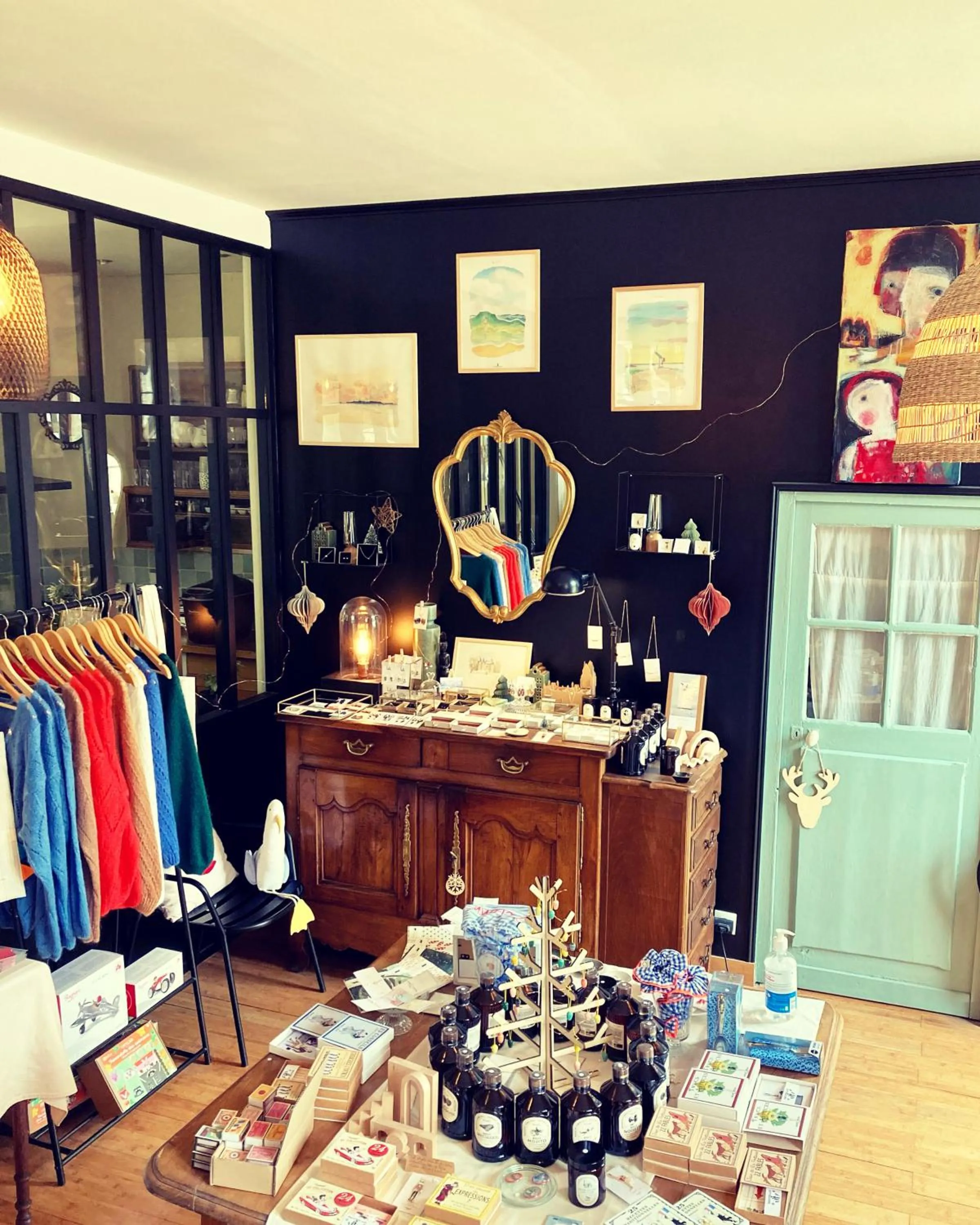 On-site shops in Léhontine