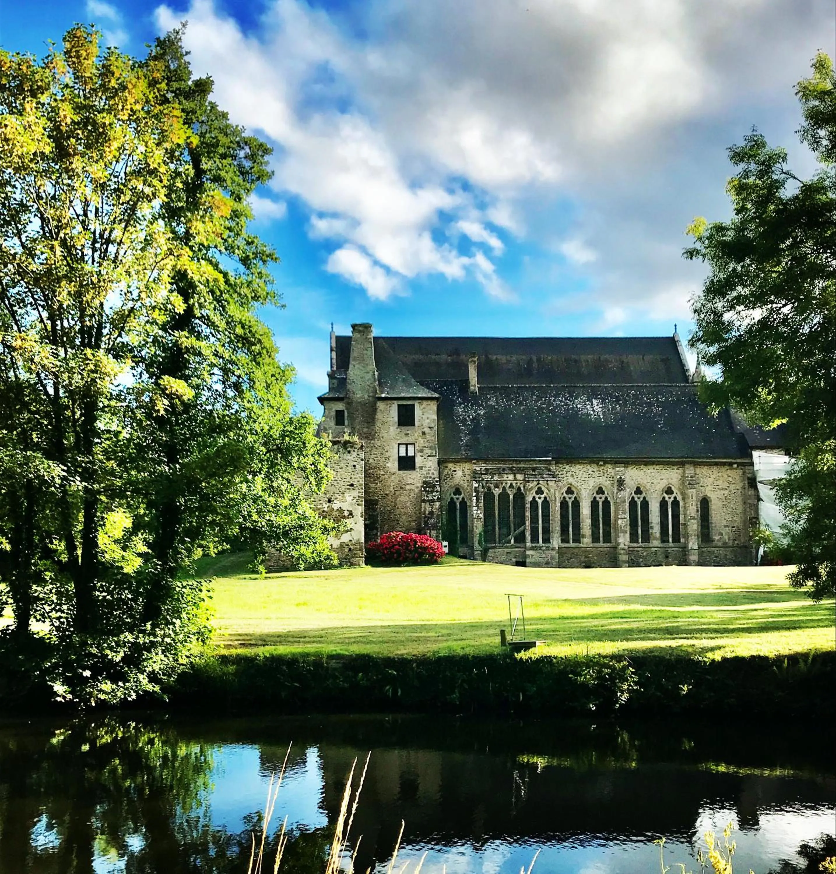 Nearby landmark in Léhontine