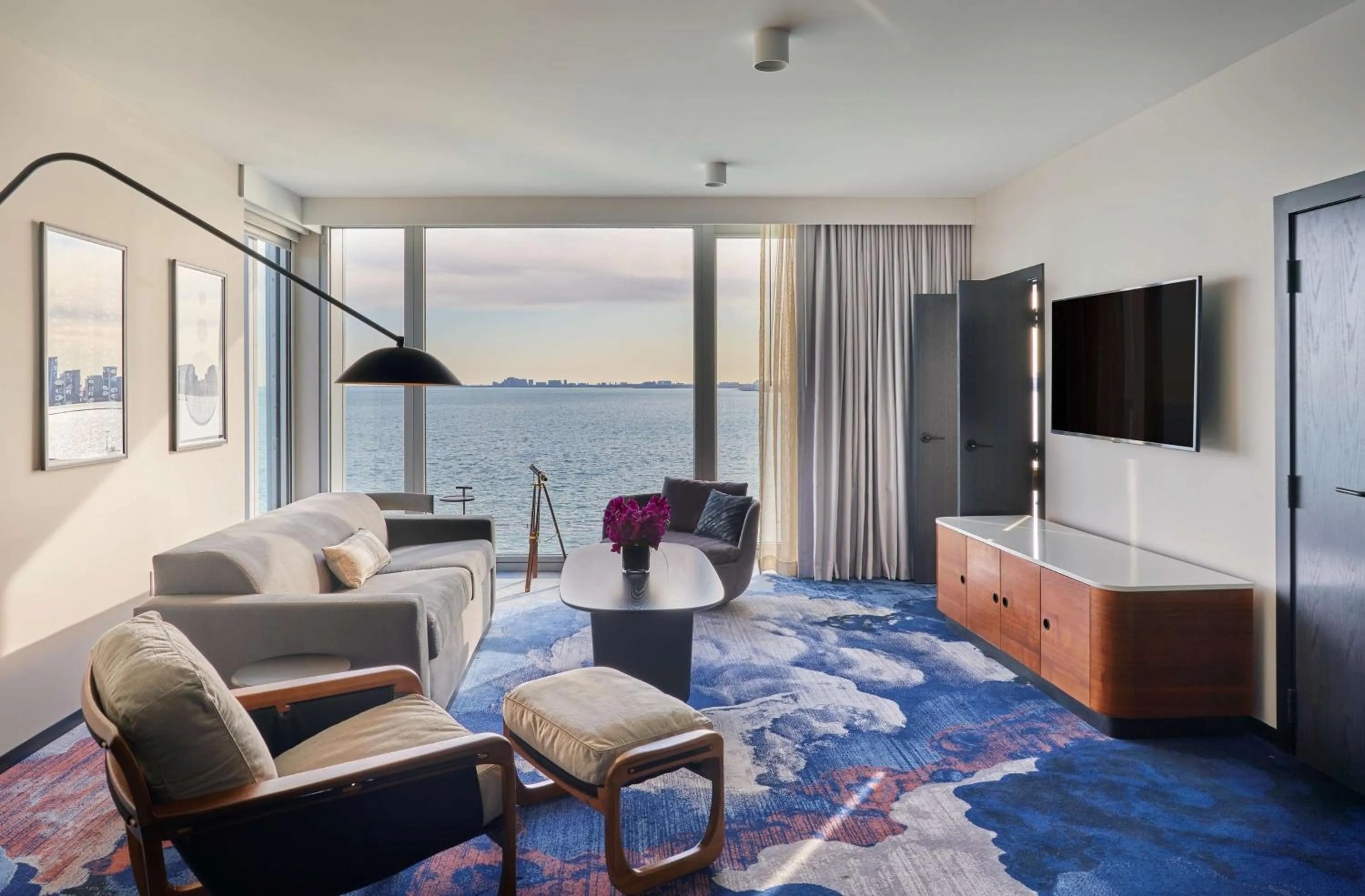 Living room in Sable At Navy Pier Chicago, Curio Collection By Hilton
