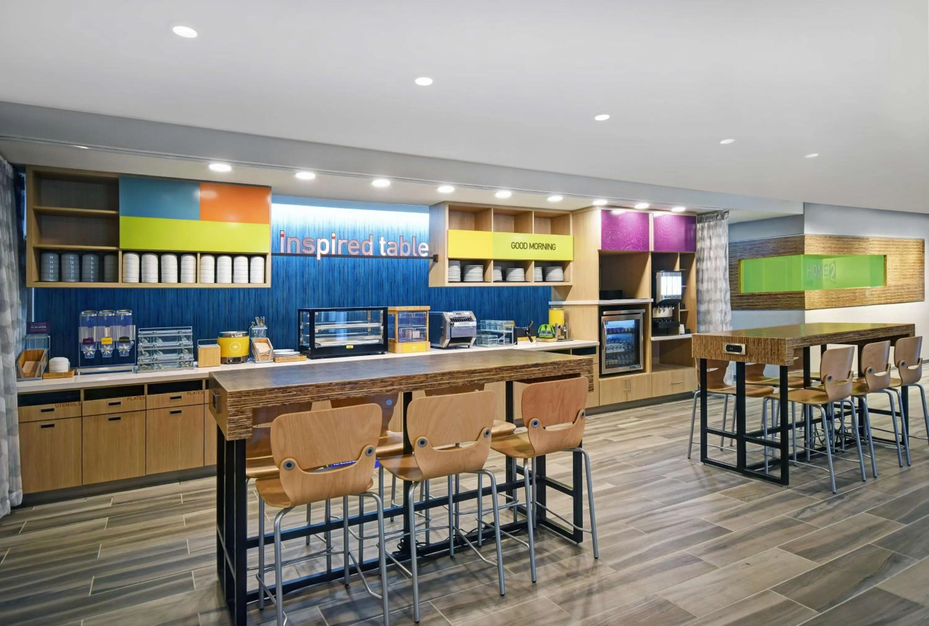 Breakfast in Home2 Suites By Hilton Springdale Cincinnati
