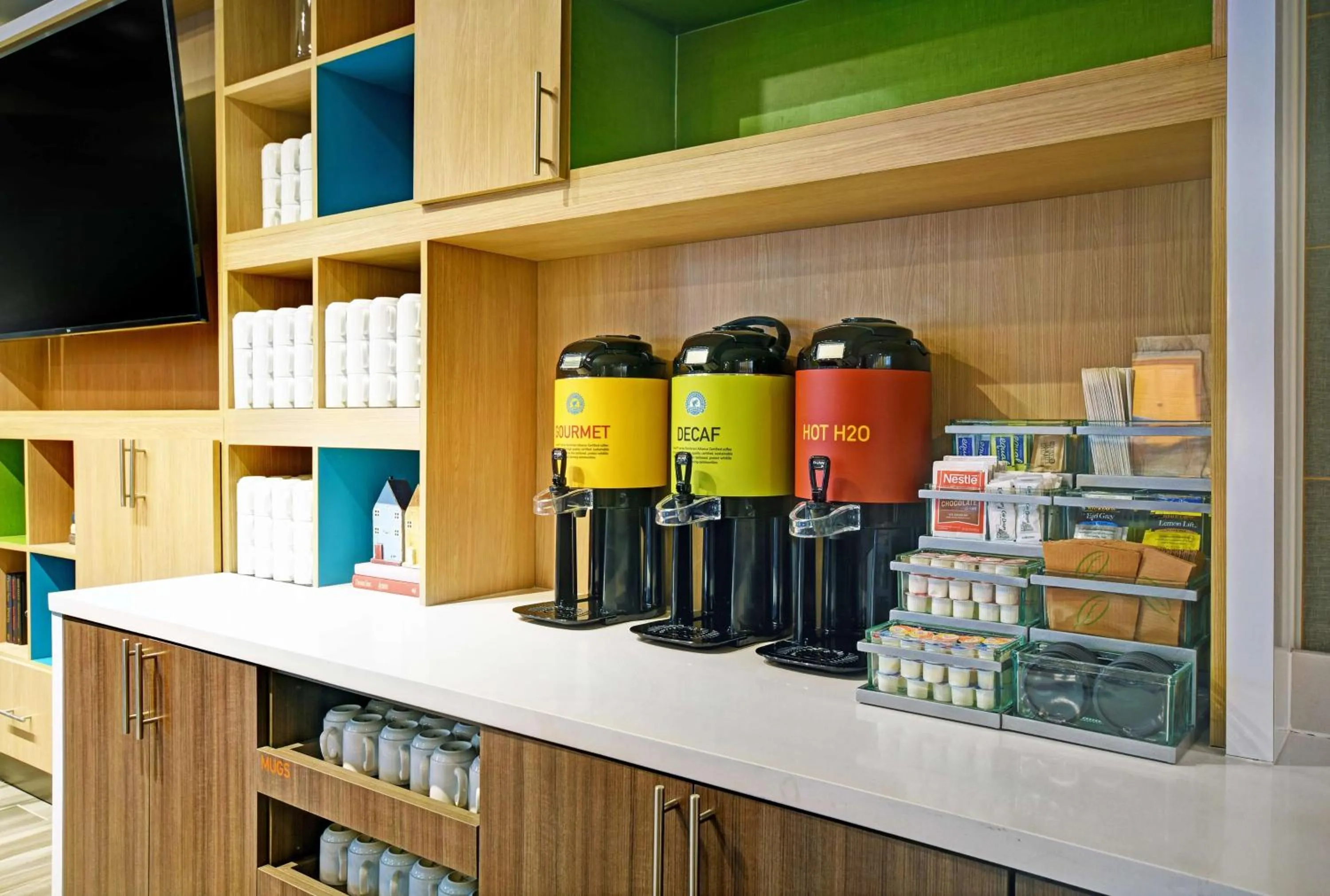 Dining area in Home2 Suites By Hilton Springdale Cincinnati