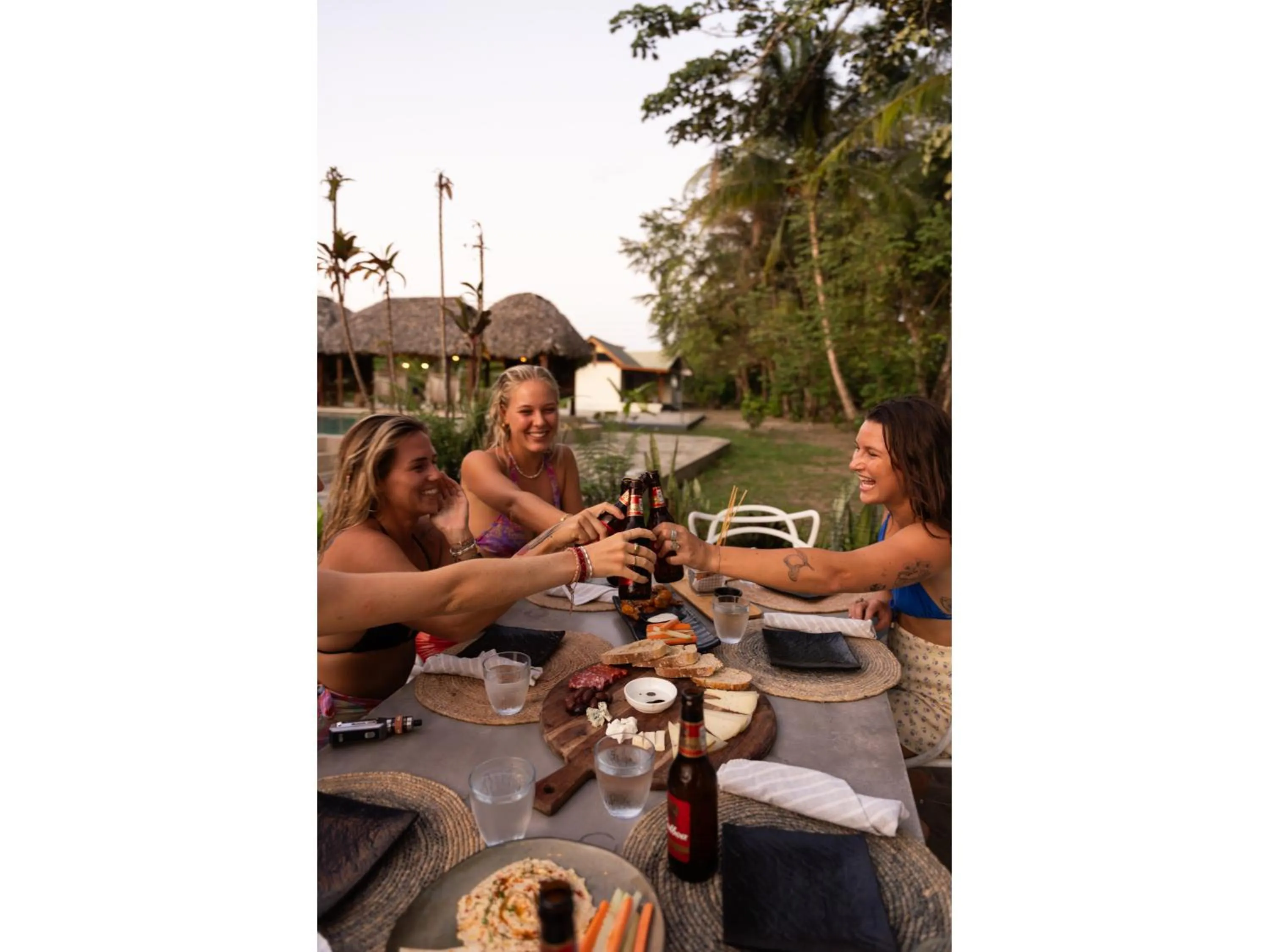 Restaurant/places to eat in Catalina's Hideaway