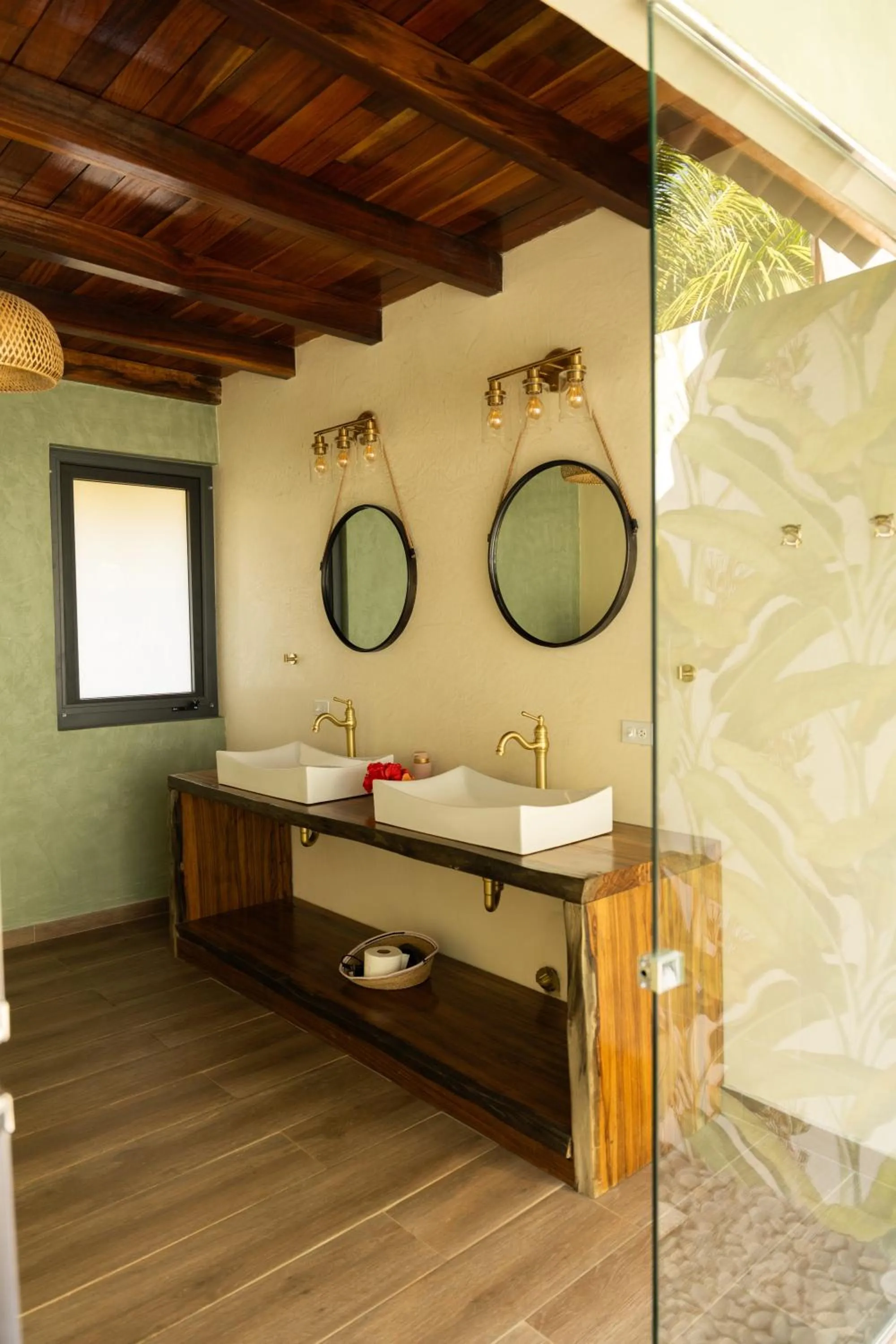 Bathroom in Catalina's Hideaway