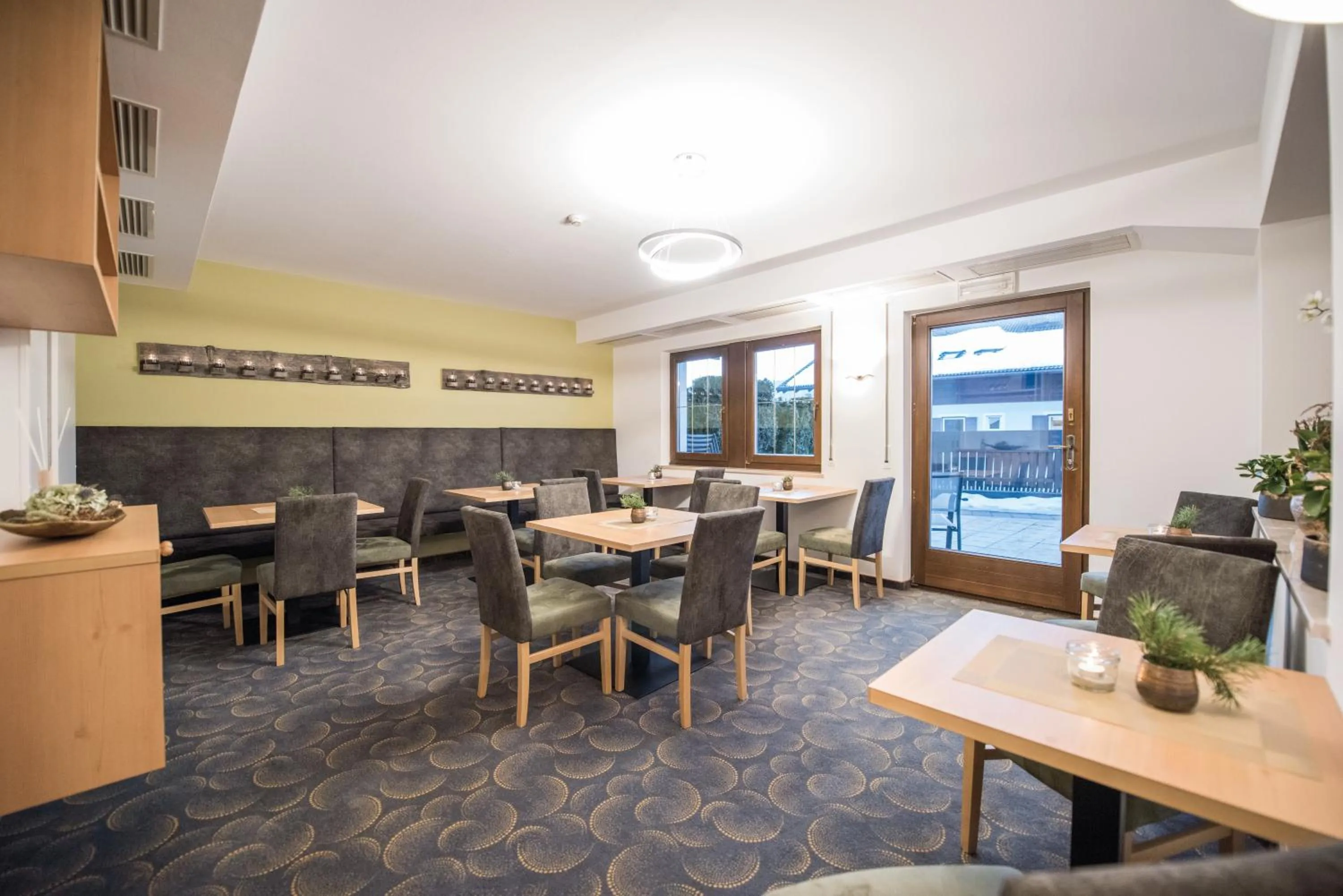 Apparthotel Feldhof - Living and Bistro