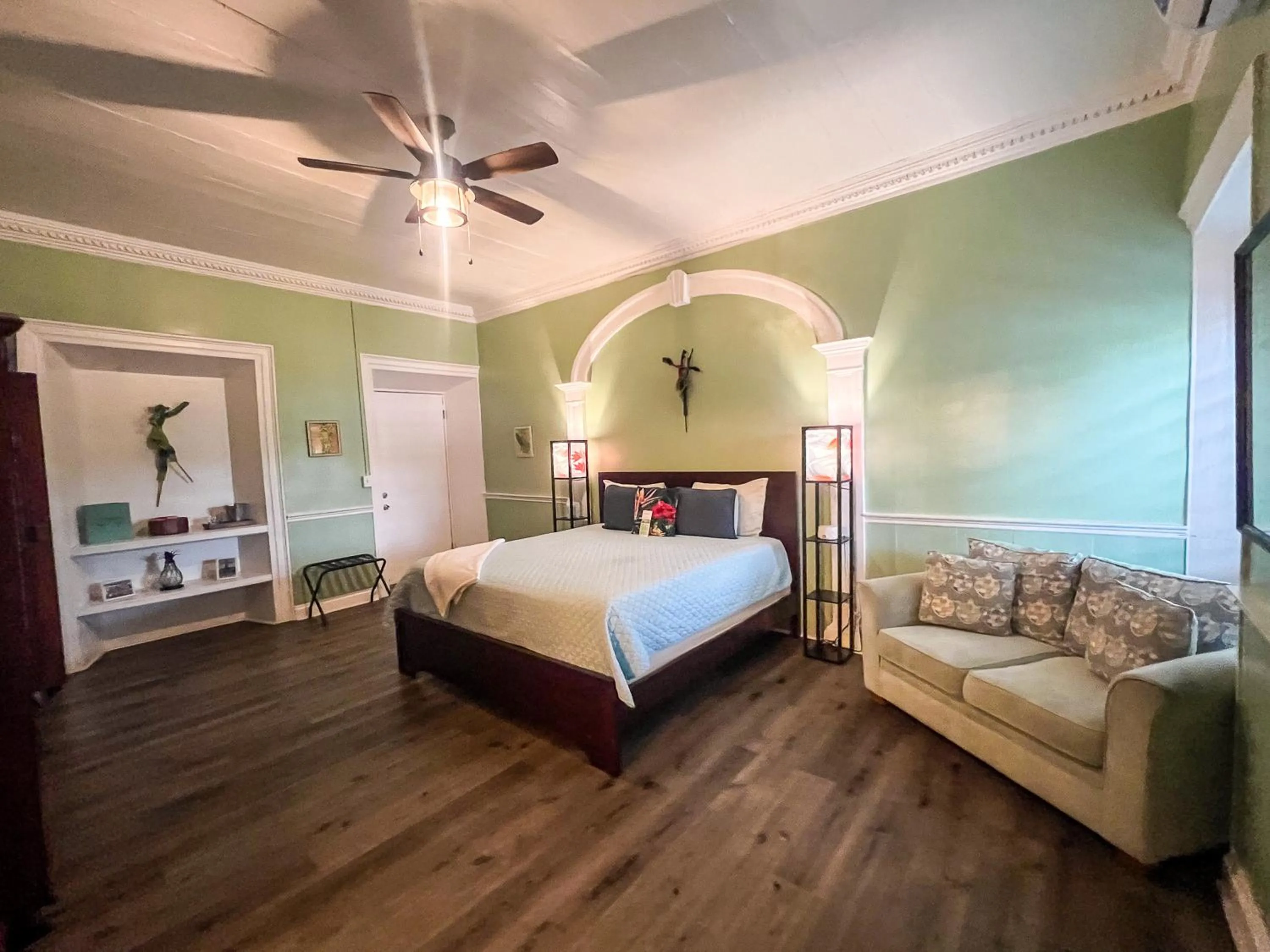 Bedroom, Bed in Victoria House