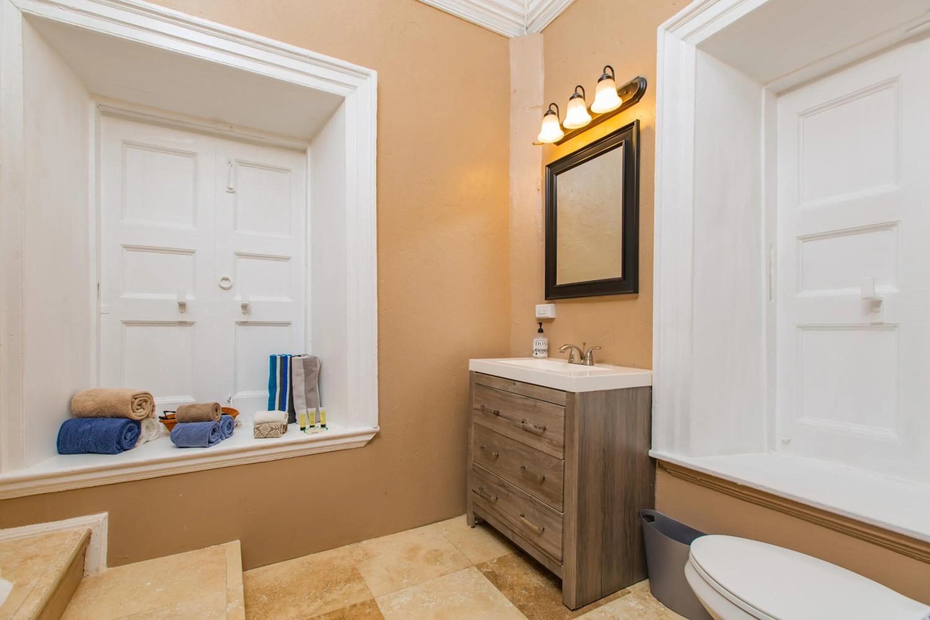 Bathroom in Victoria House