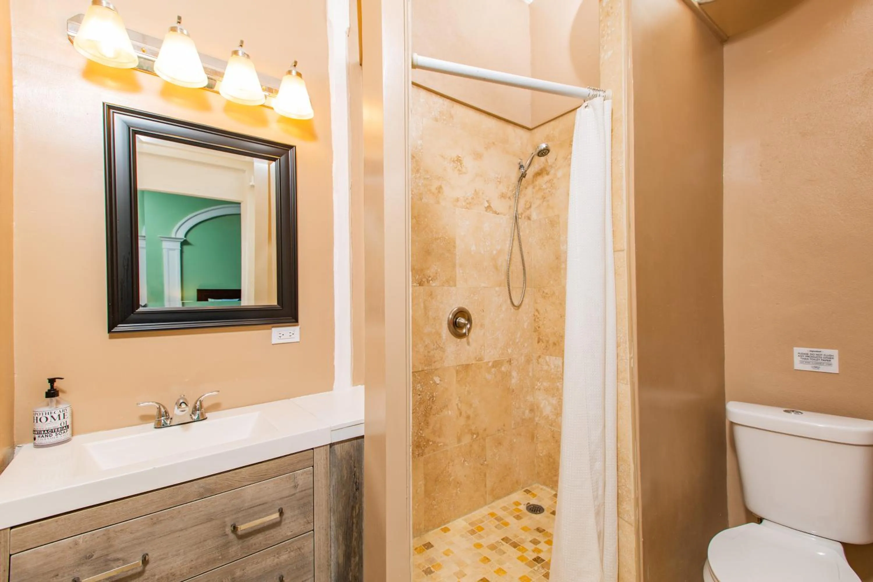 Bathroom in Victoria House