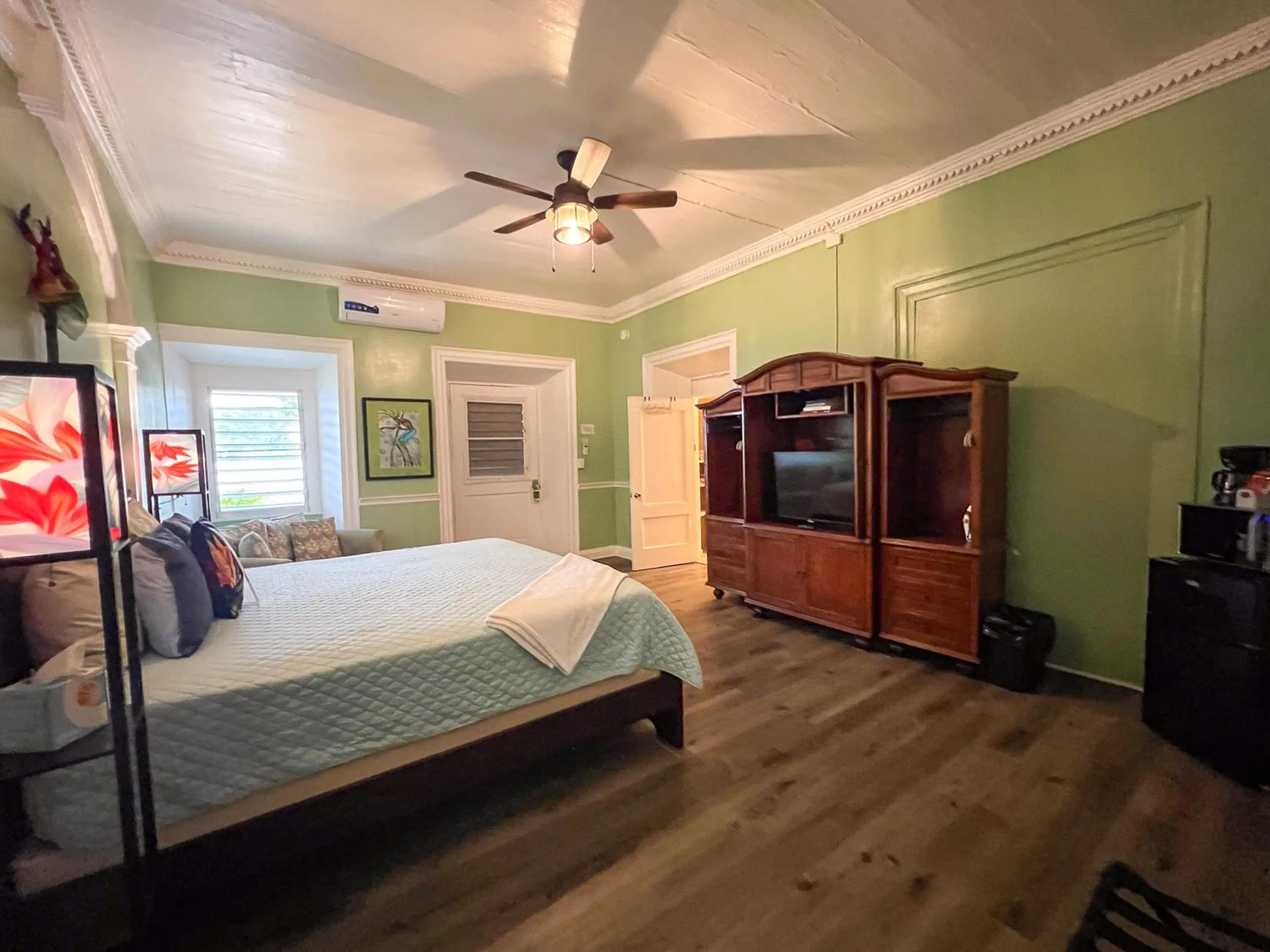 Bedroom, Bed in Victoria House
