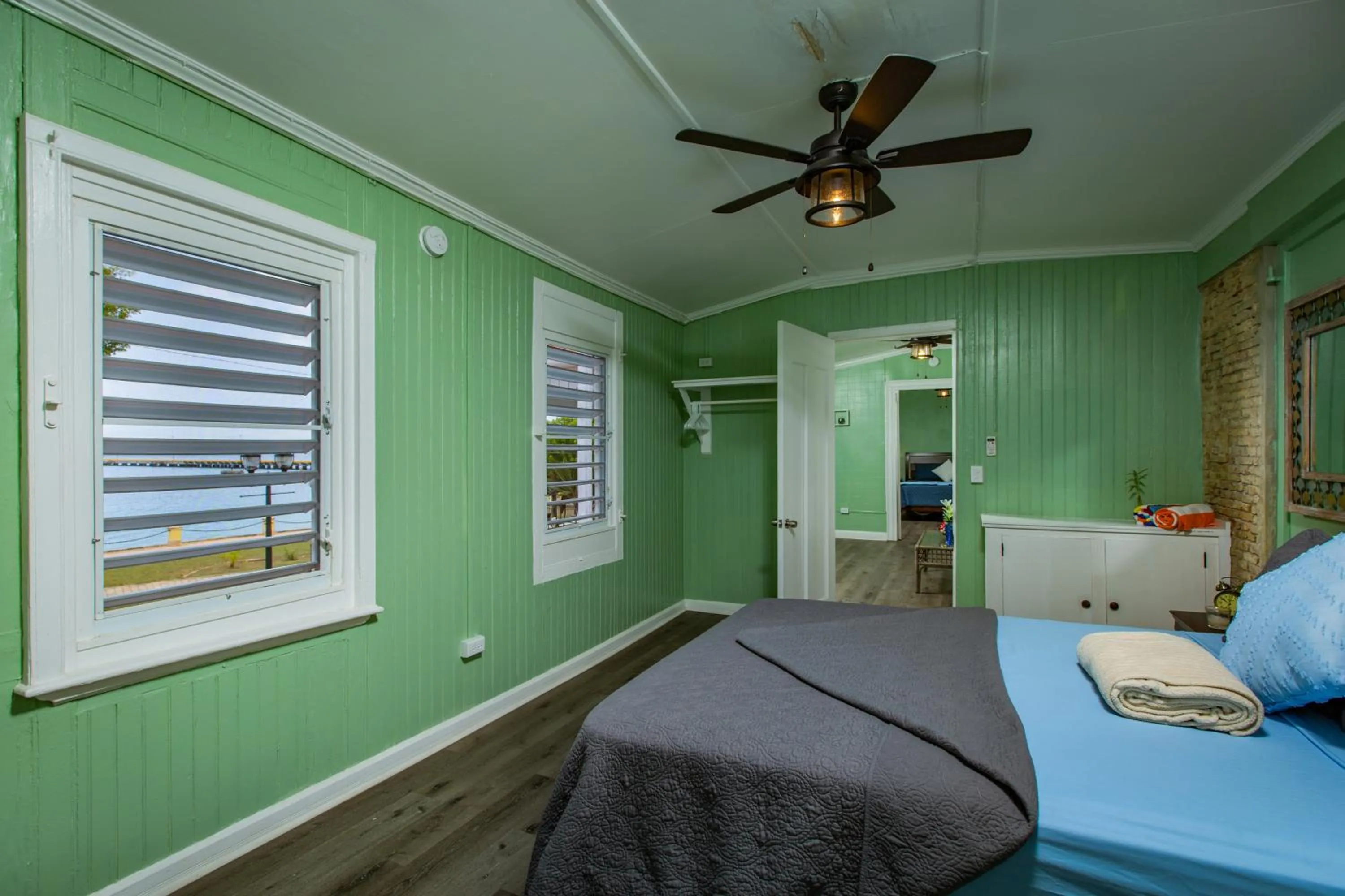 Bedroom, Bed in Victoria House