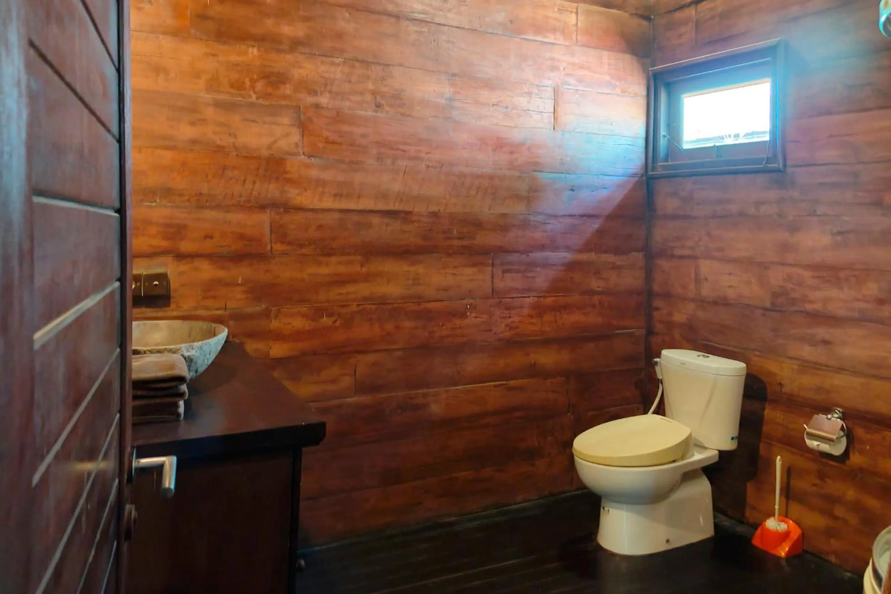 Toilet in The Village of Angels