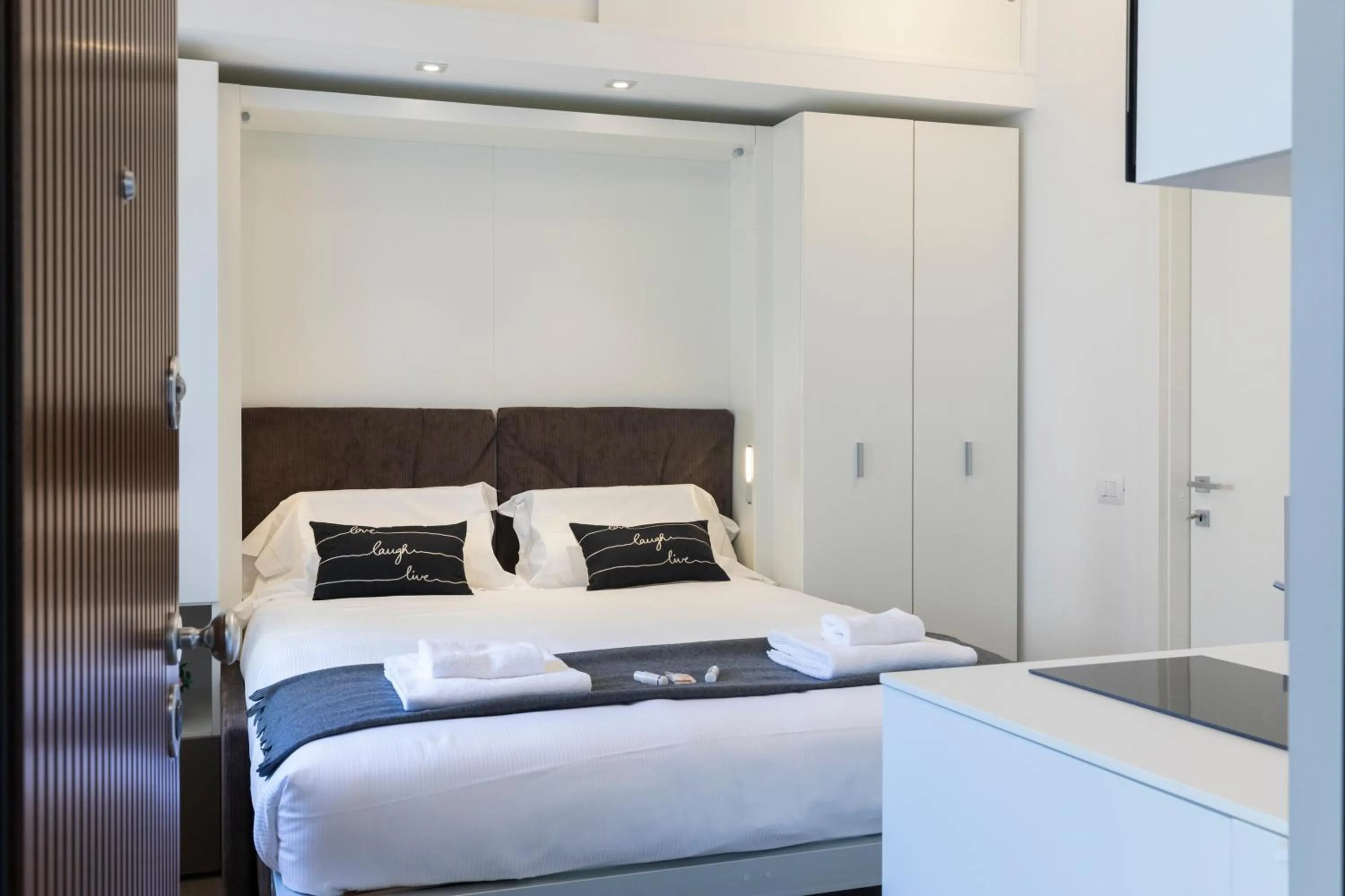 Living room, Bed in LA PICCOLA PERLA - Repubblica/Central Station