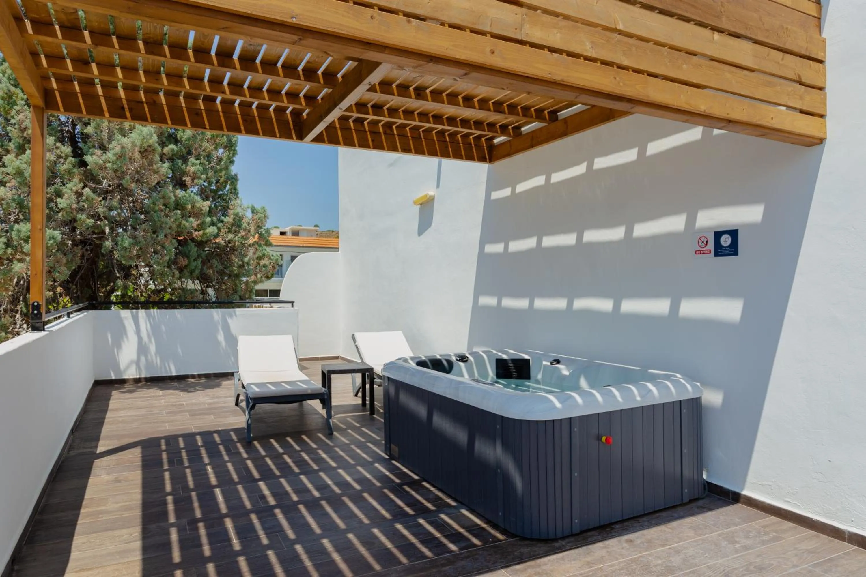 Hot Tub in Belmare Hotel