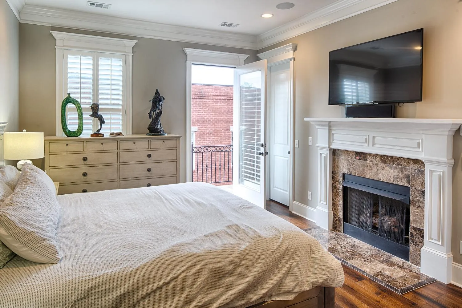 Bed in Liberty Street Redbrick Town and Carriage House