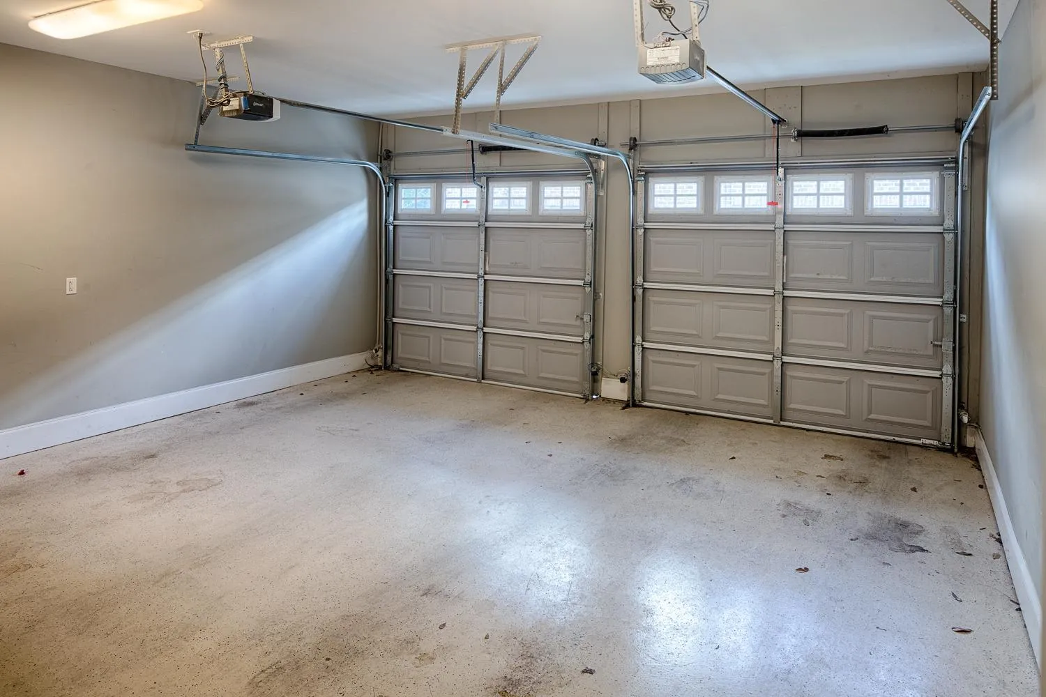 Parking in Liberty Street Redbrick Town and Carriage House