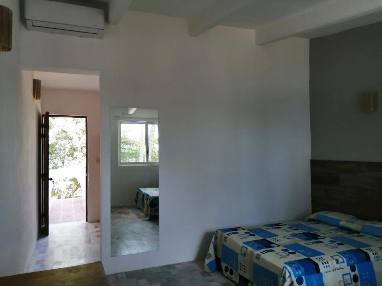 Bed in Hotel Villa Mexicana Puerto Escondido