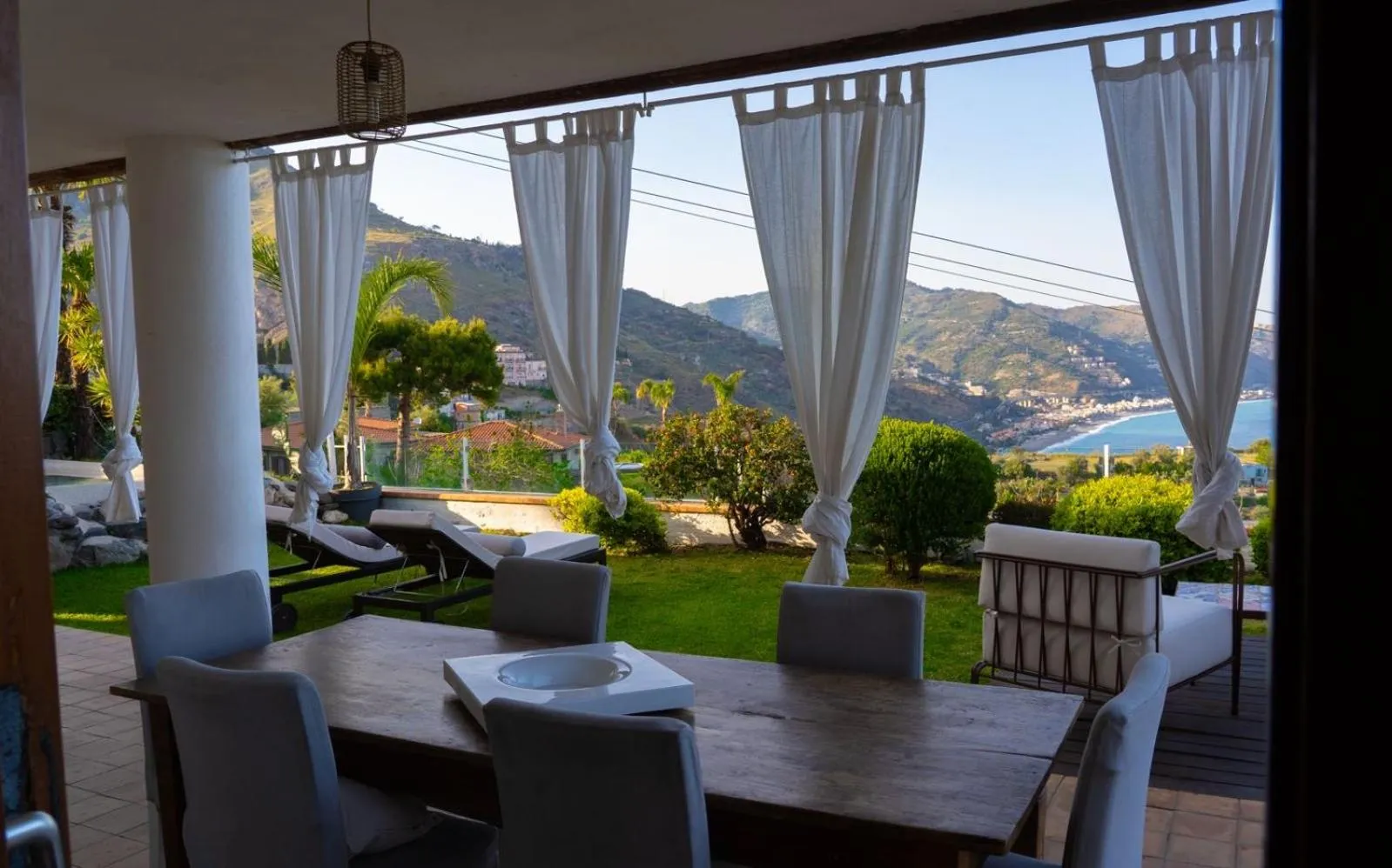 Patio in Villa Zagara Garden Spectacular Sea View in Taormina